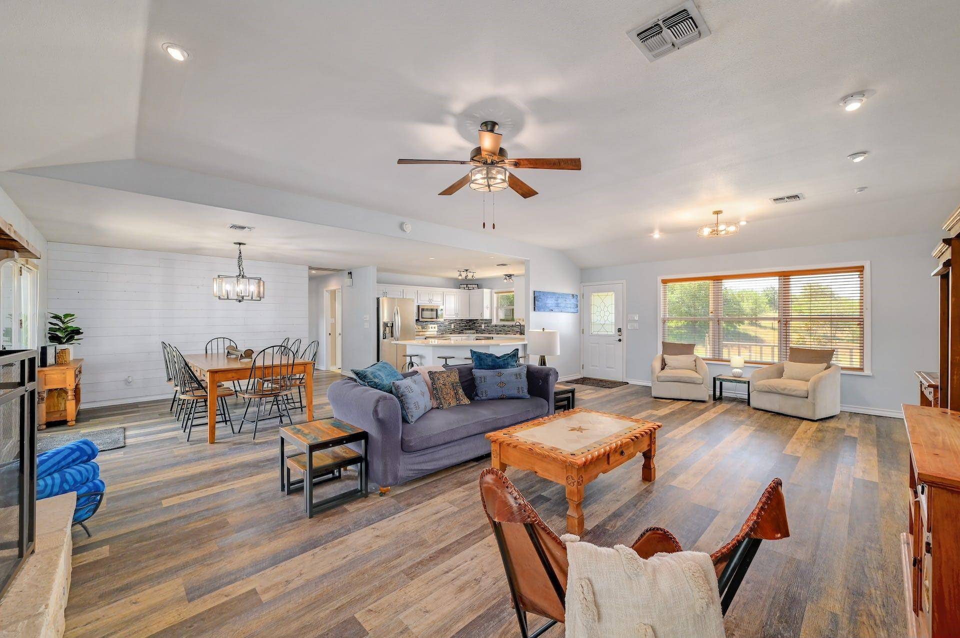 3131 E US Highway 290, Fredericksburg, TX 78624