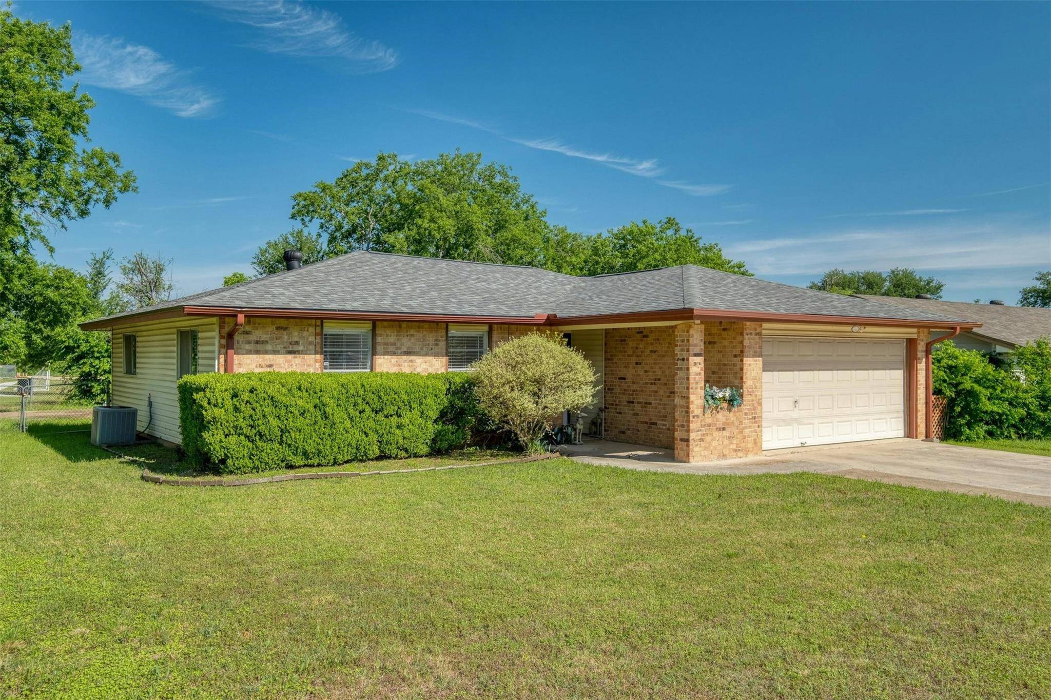 704 Buffalo PASS, Round Rock, TX 78681
