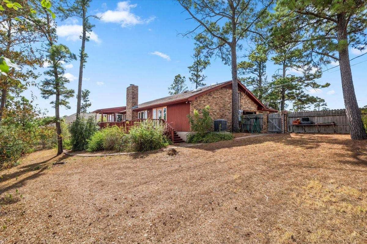 109 Mokalau DR, Bastrop, TX 78602