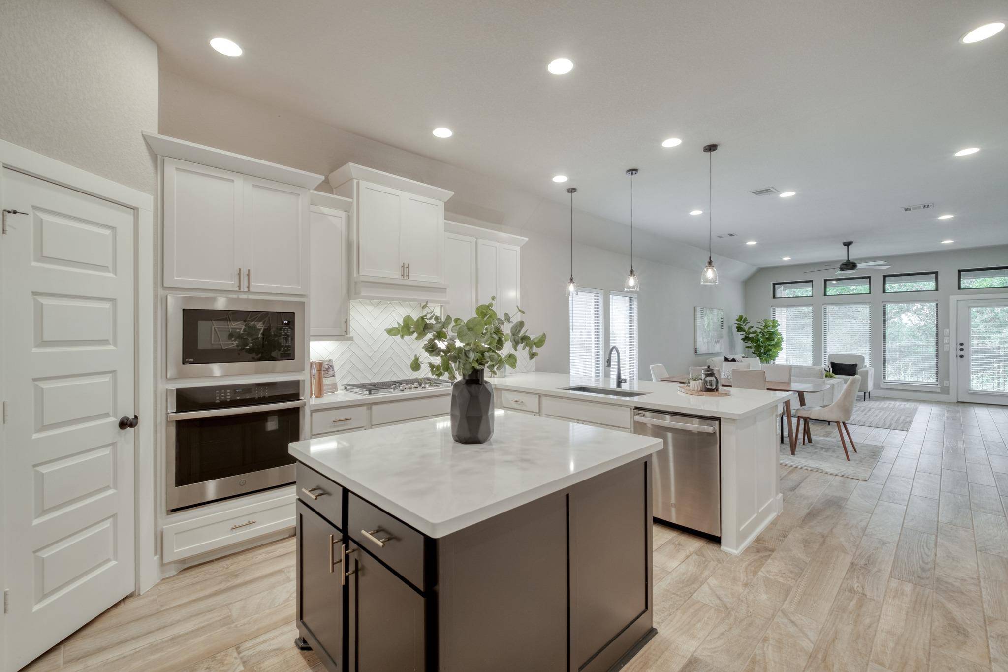 2621 Franciscana WAY, Leander, TX 78641