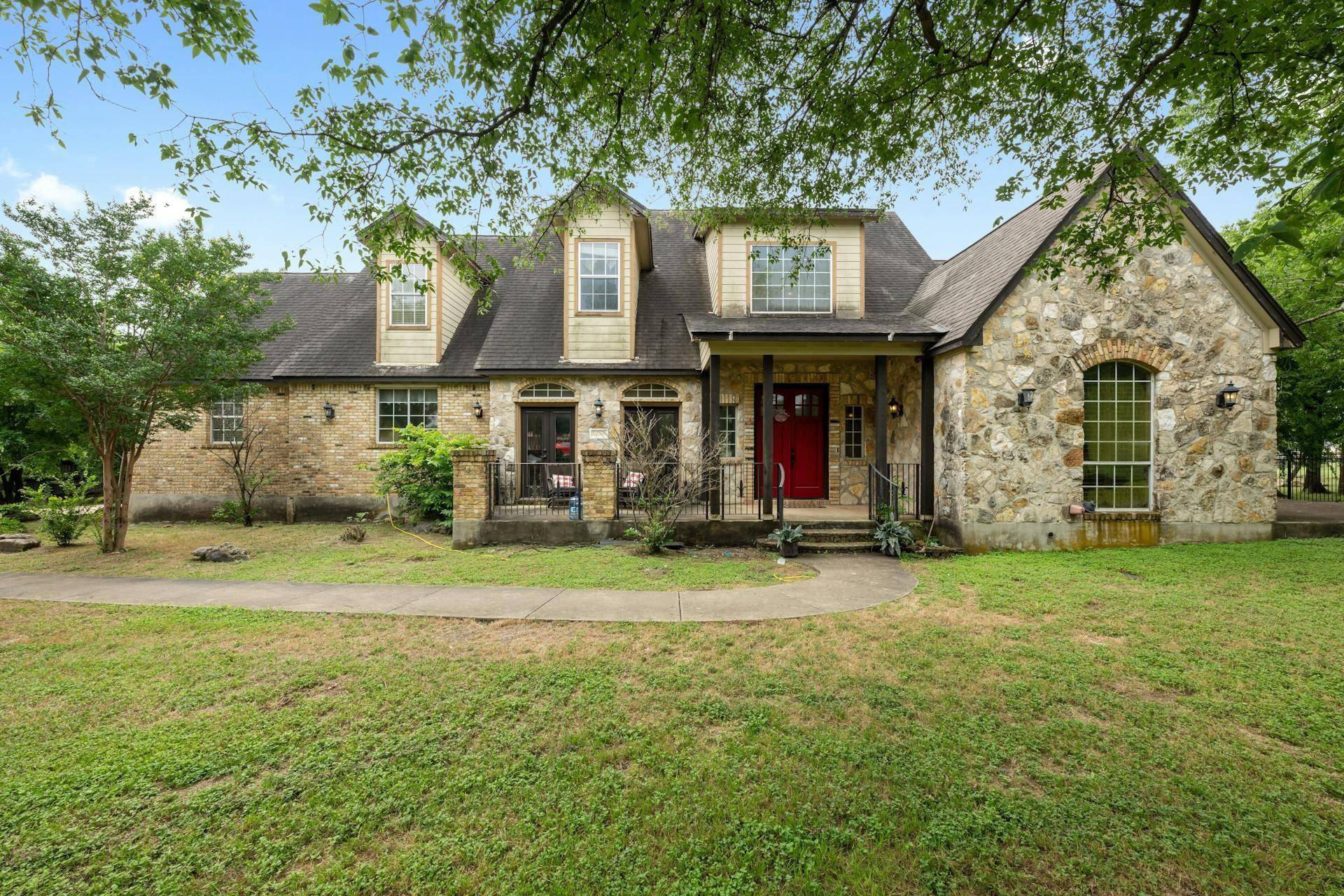 149 Hy RD, Buda, TX 78610