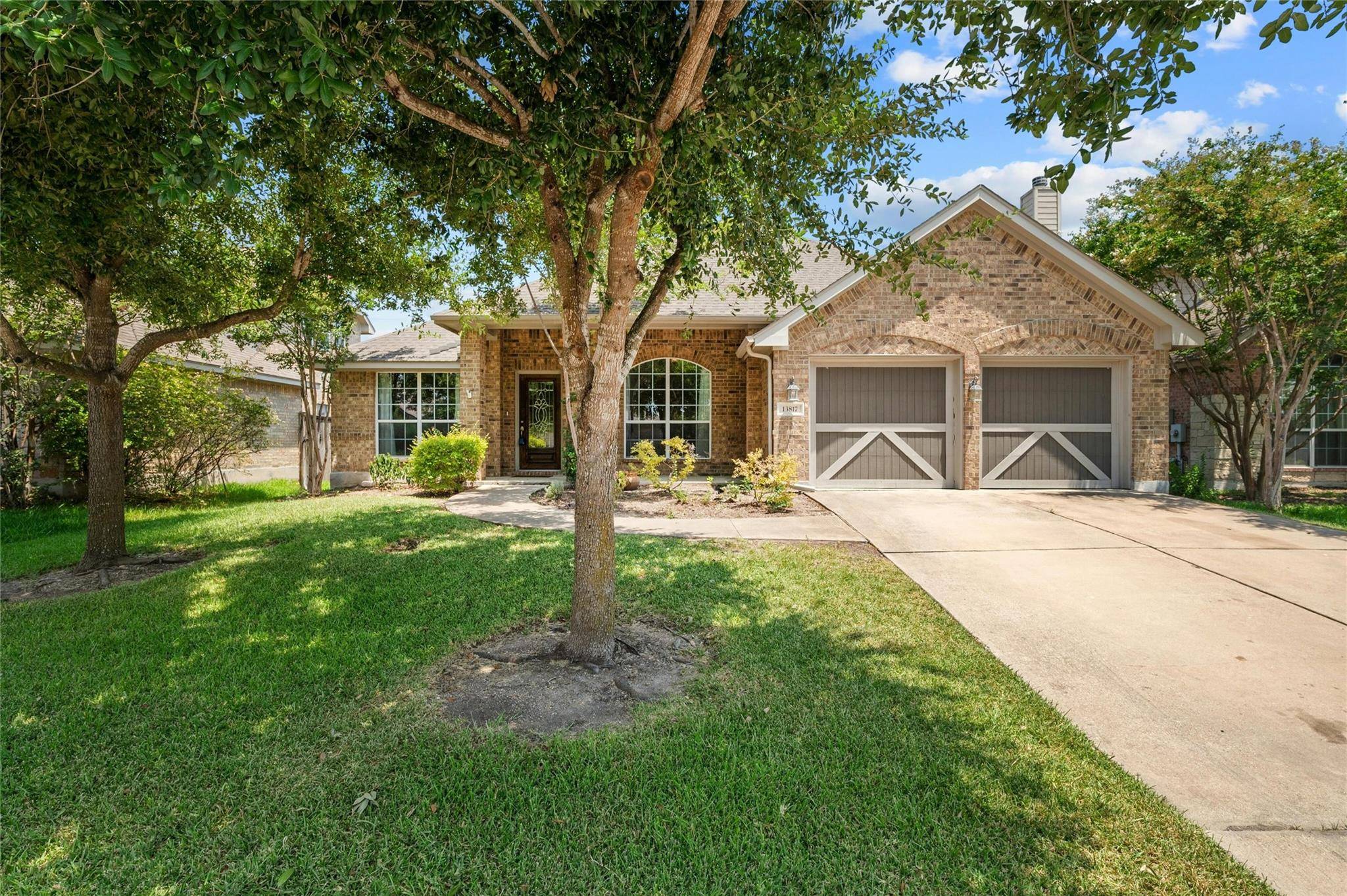 13817 Long Shadow DR, Manor, TX 78653