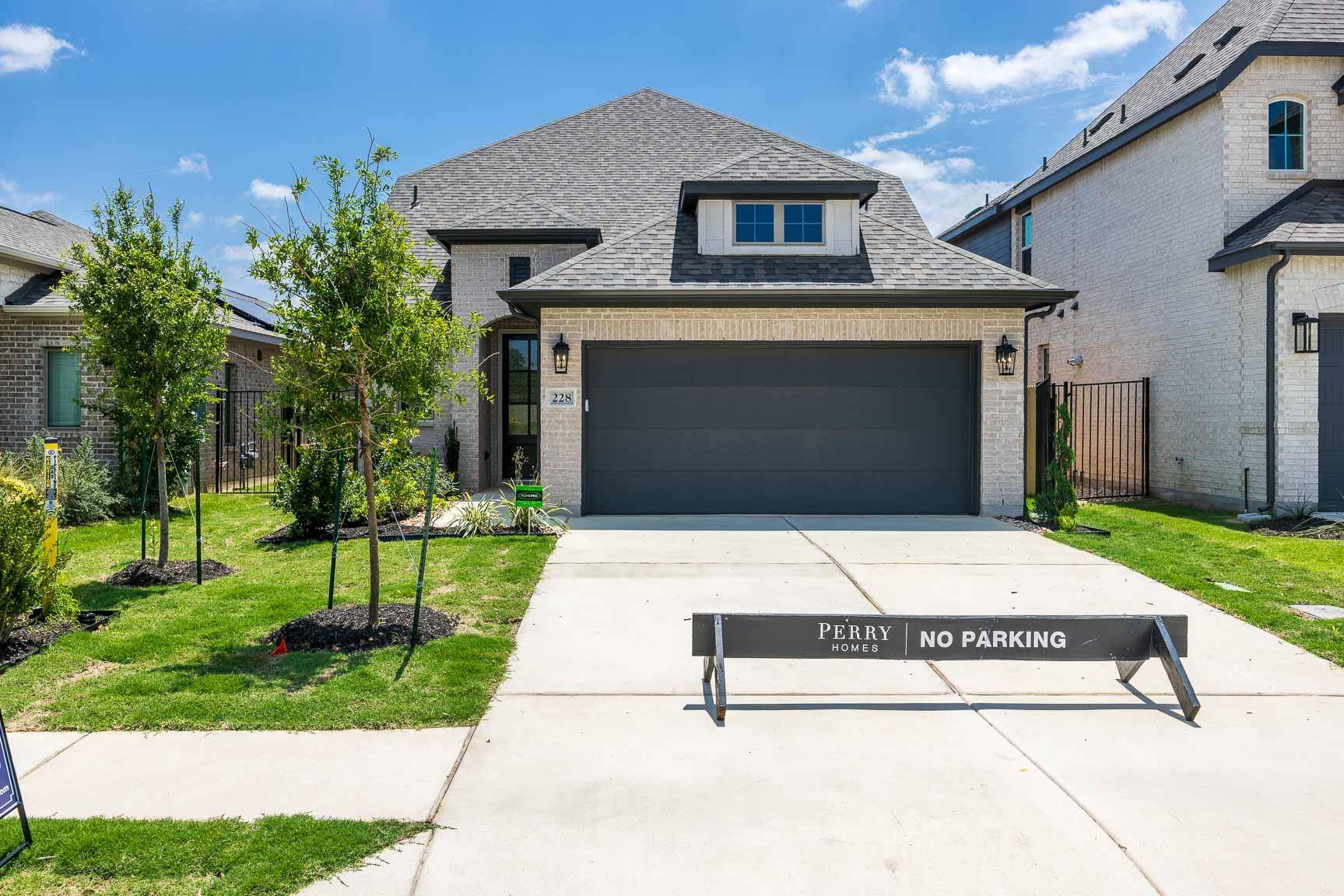 228 Menlo BND, Liberty Hill, TX 78642
