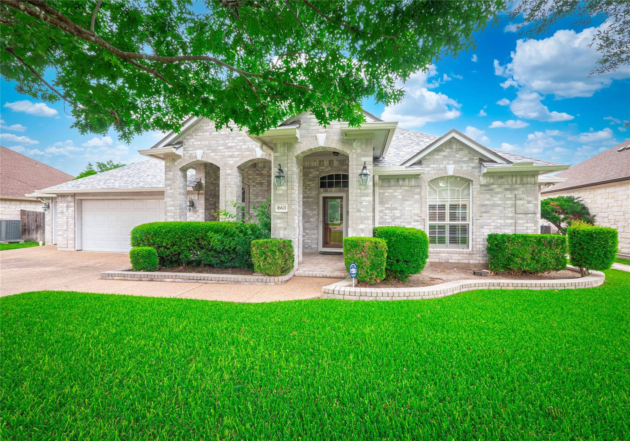 16621 Malaga Hills DR, Round Rock, TX 78681