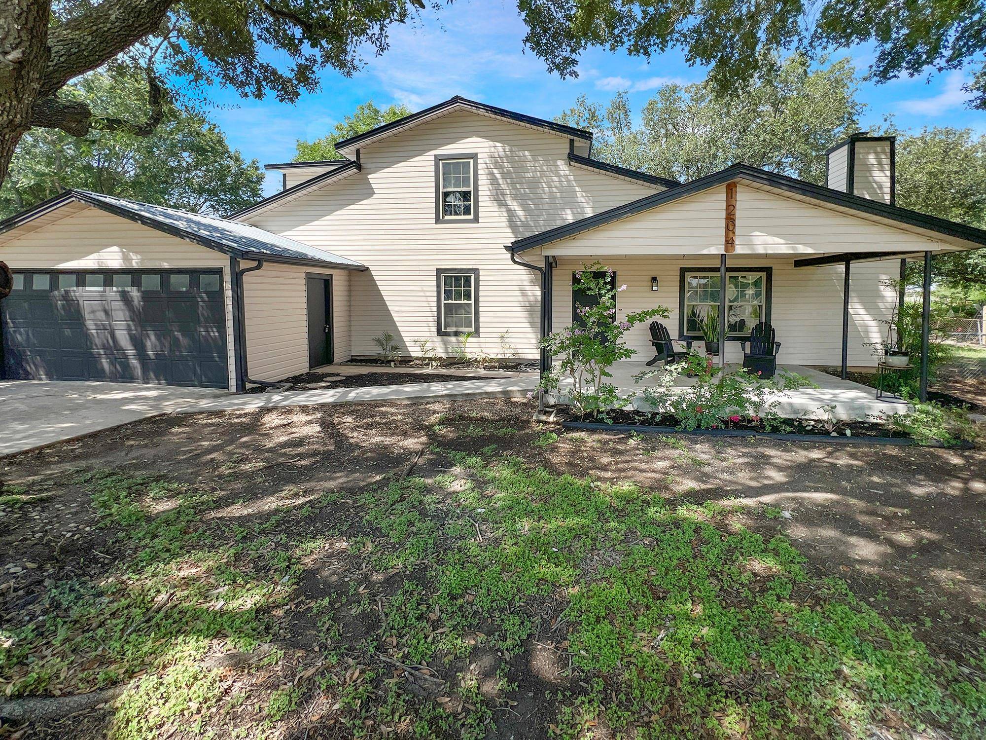 1204 Southpoint DR, San Marcos, TX 78666