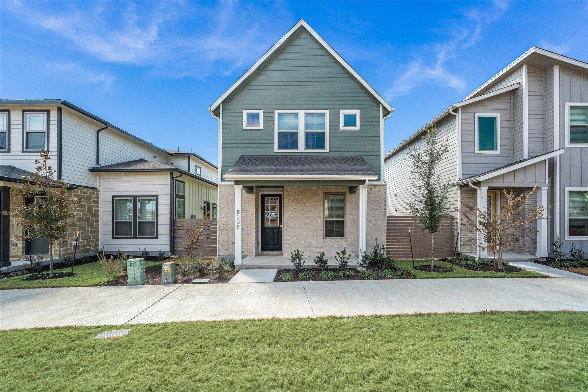 8208 Springsteen DR, Austin, TX 78744