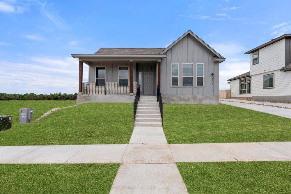 161 Tenny LN, Kyle, TX 78640