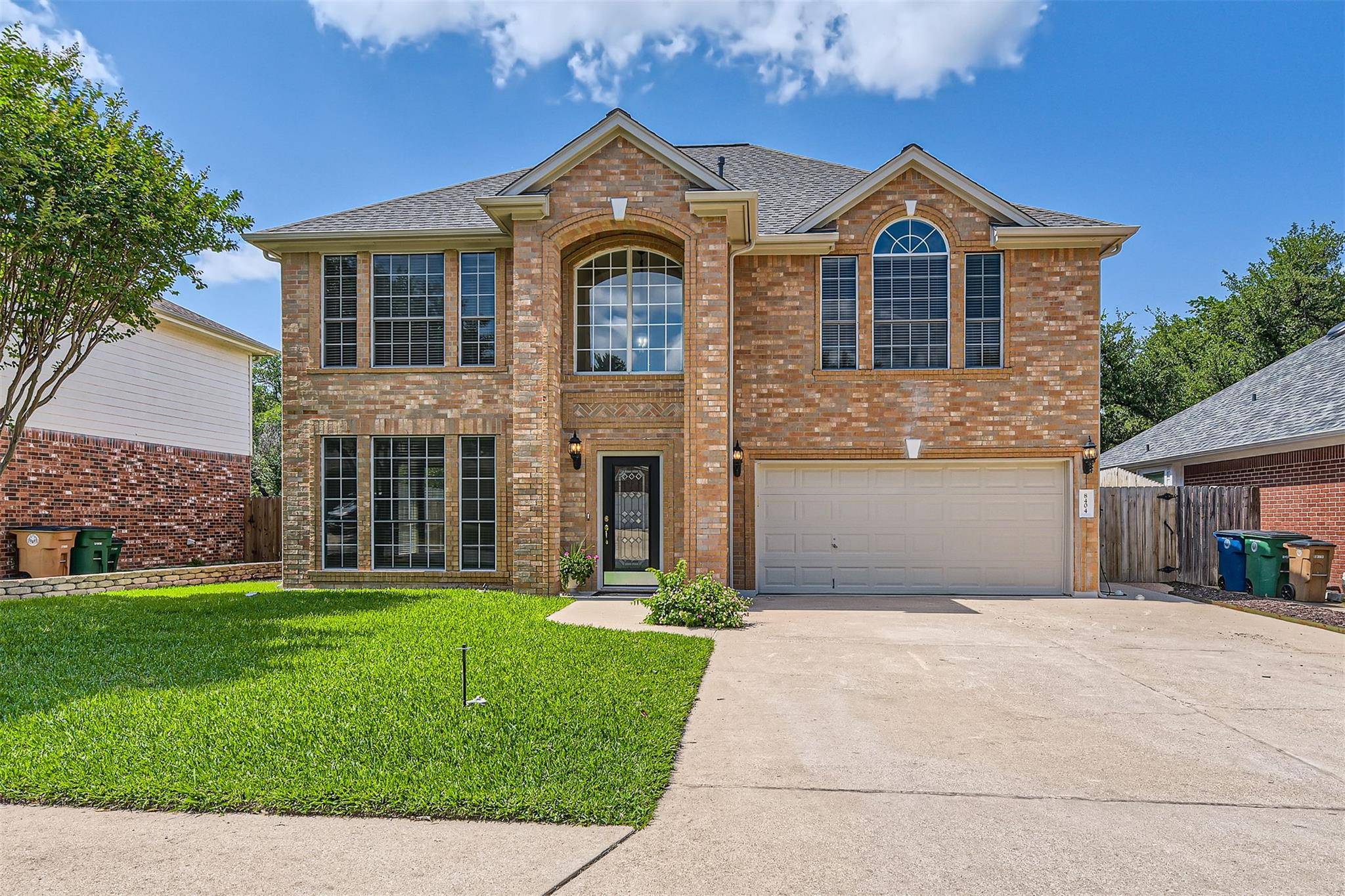 8404 Cahill DR, Austin, TX 78729