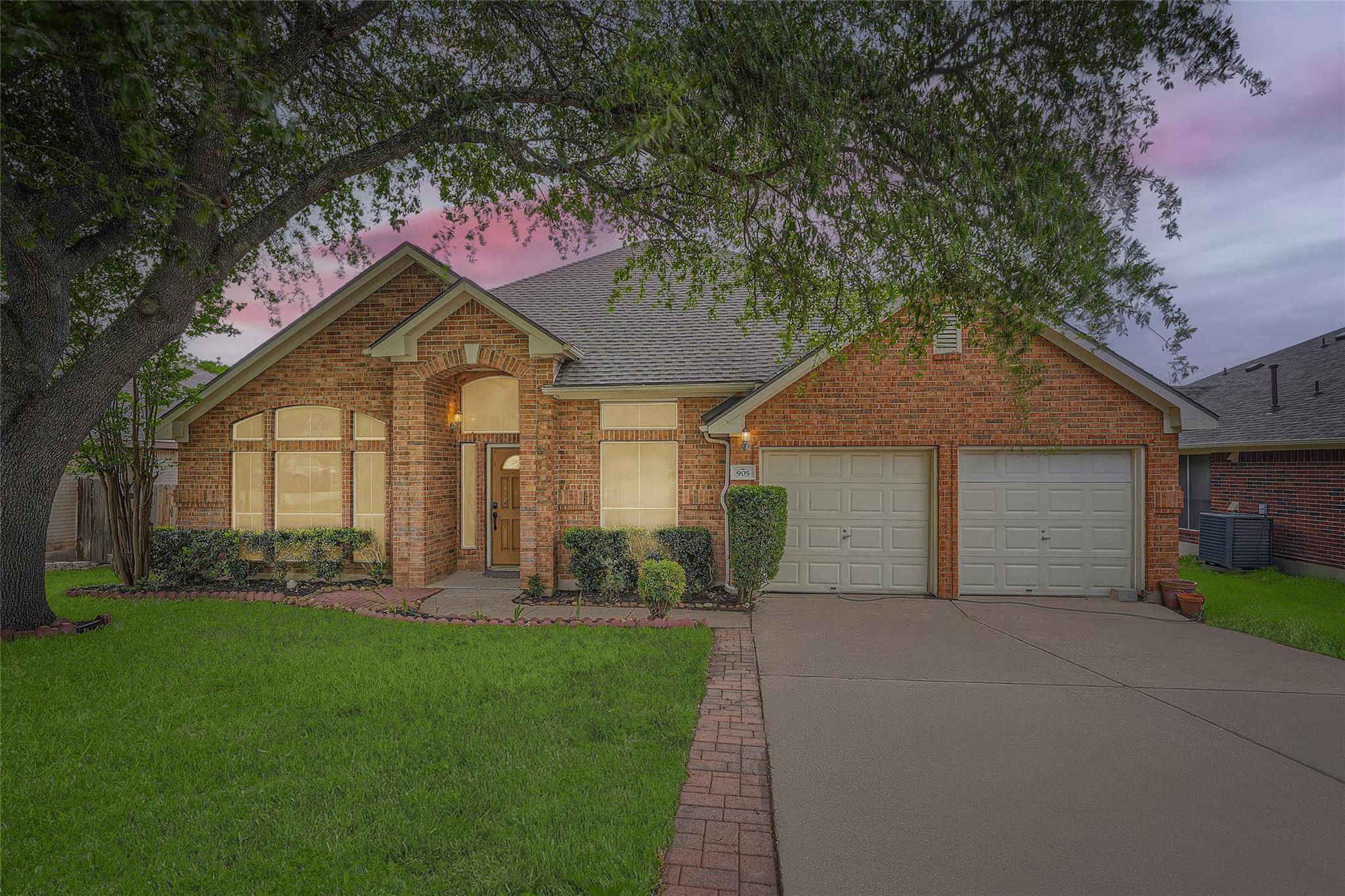 905 Point Run DR, Pflugerville, TX 78660