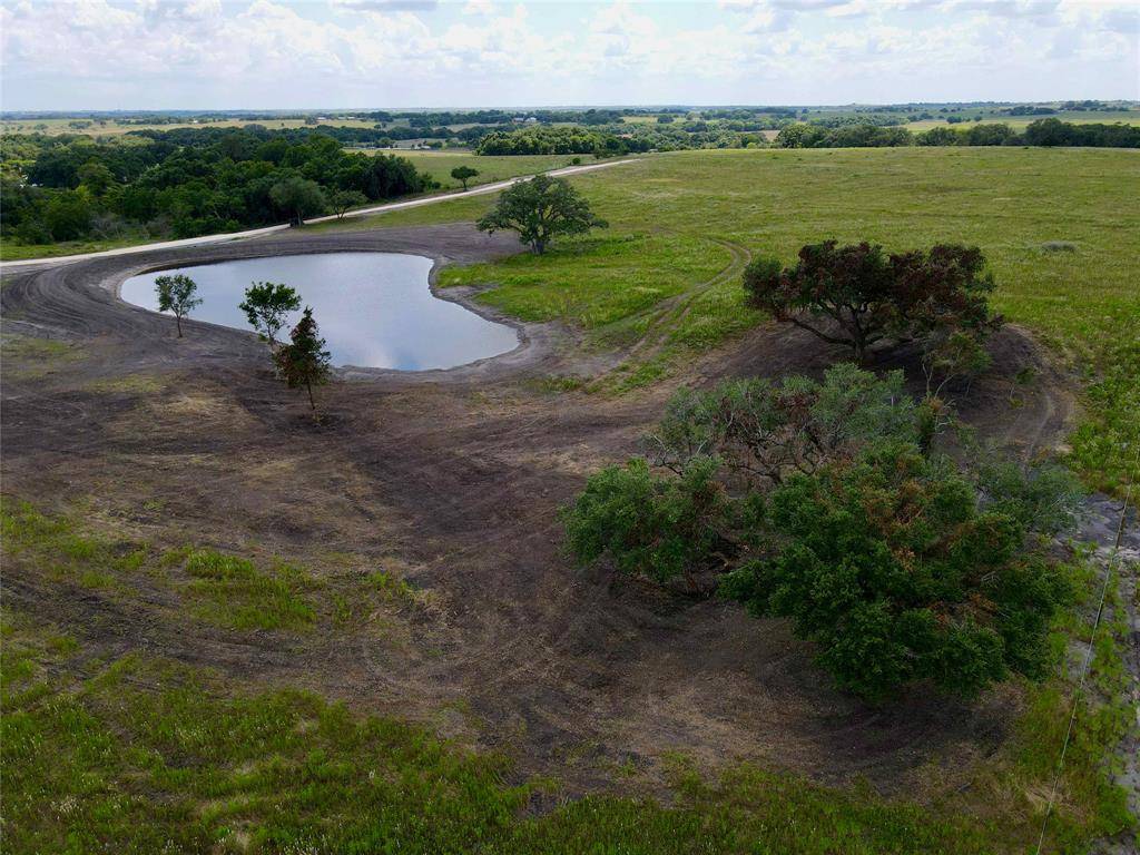 3928 County Road 256, Moulton, TX 77975