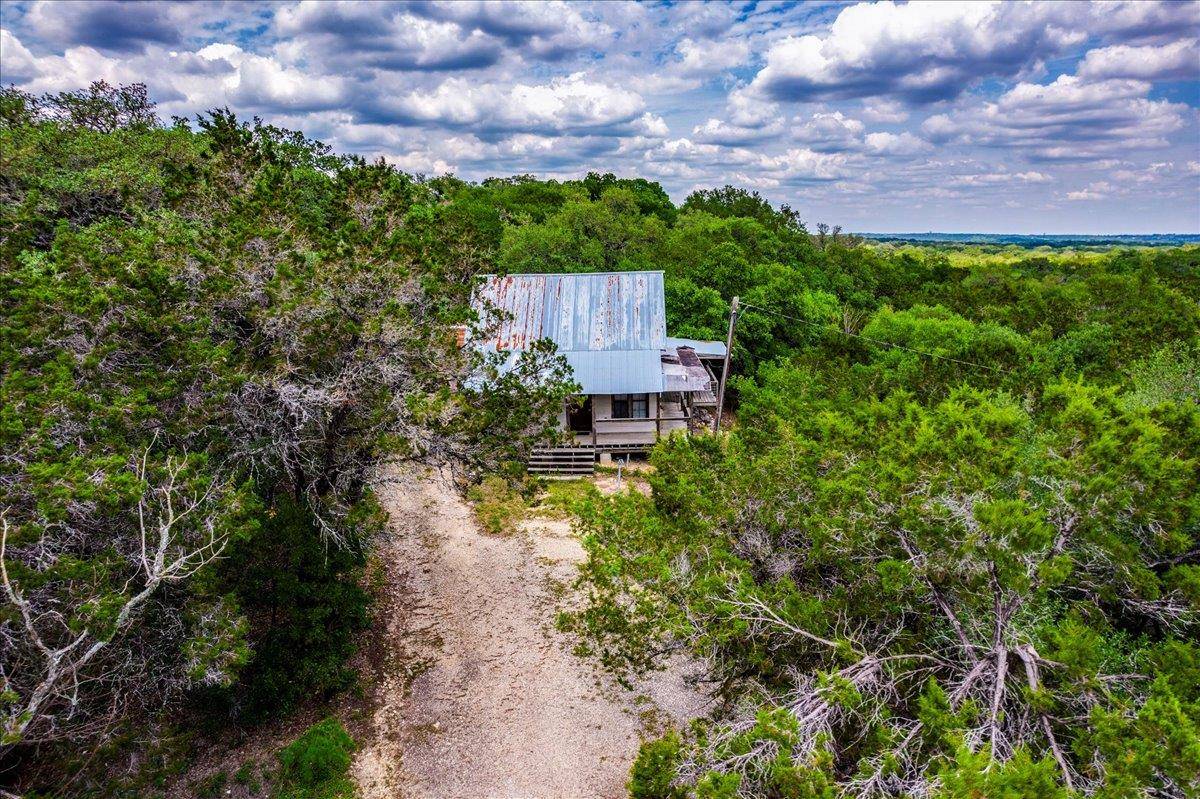 990 Oak MDWS, San Marcos, TX 78666