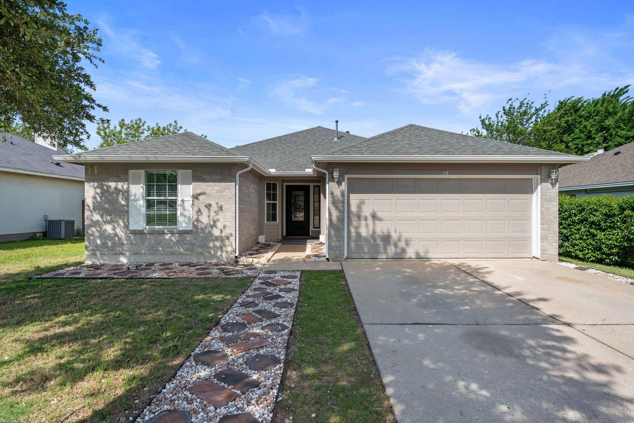 118 Cassandra DR, Hutto, TX 78634