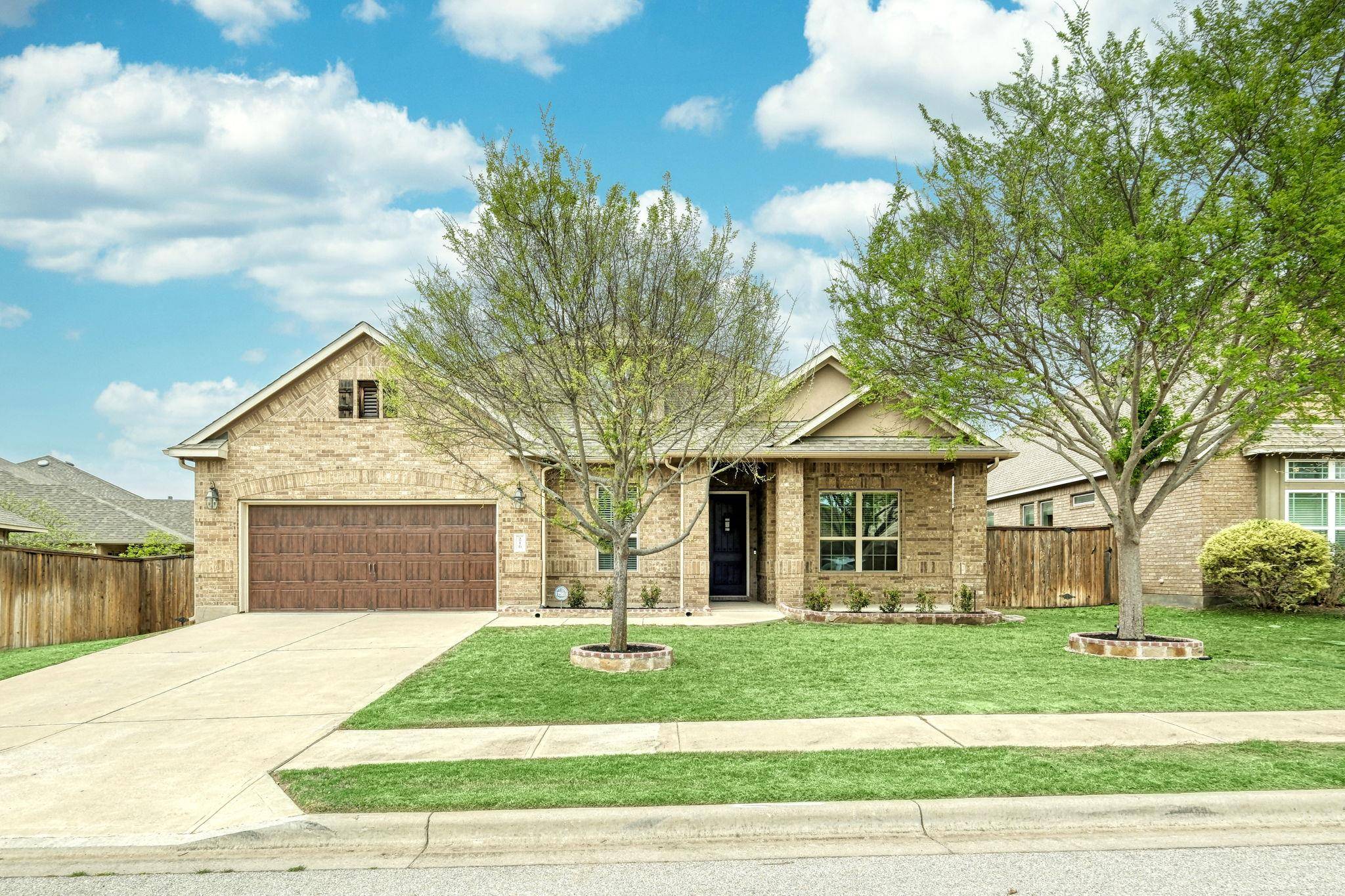 216 Lake Theo LN, Georgetown, TX 78628