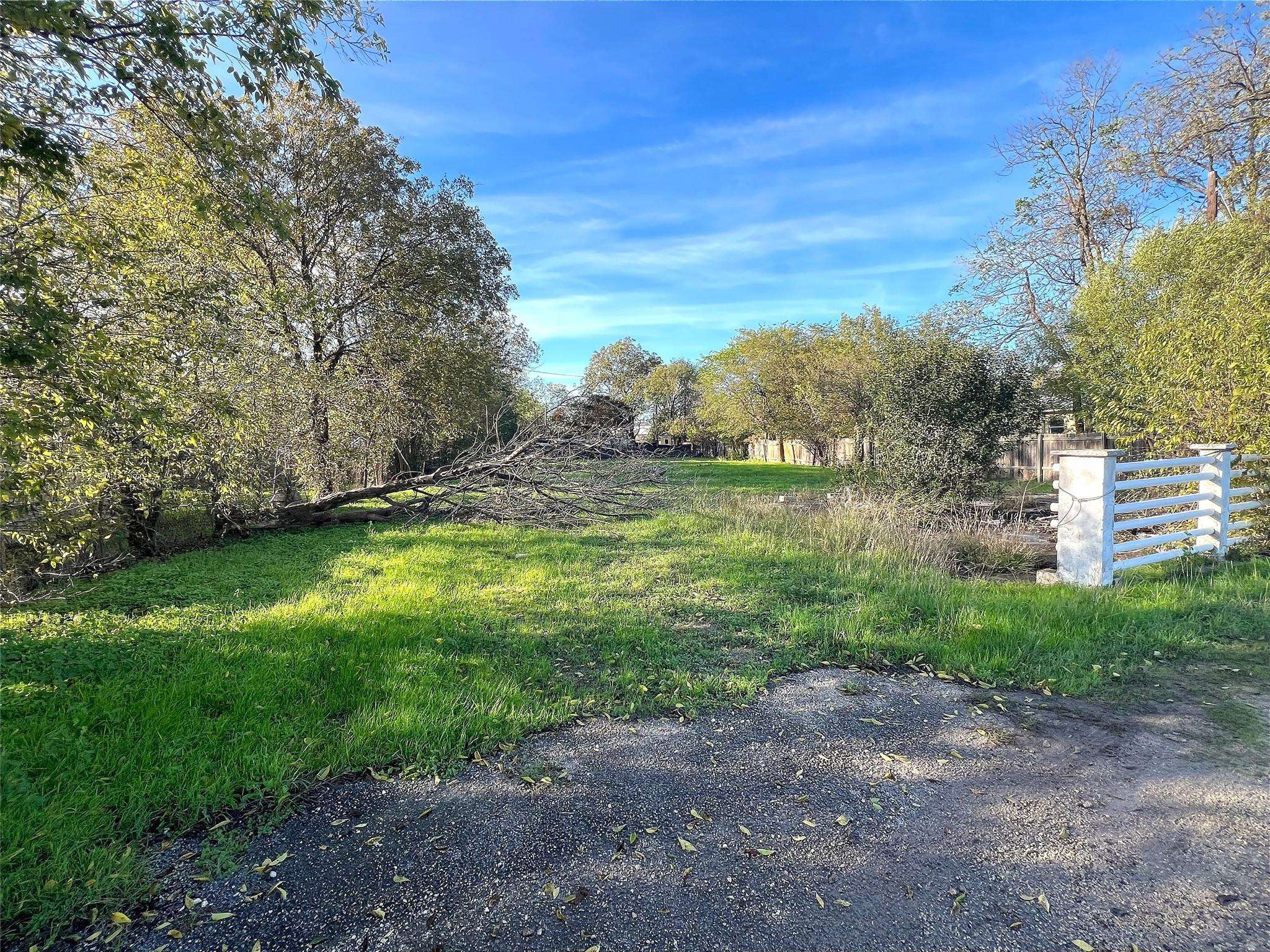 1009 N Old Highway 81, Kyle, TX 78640