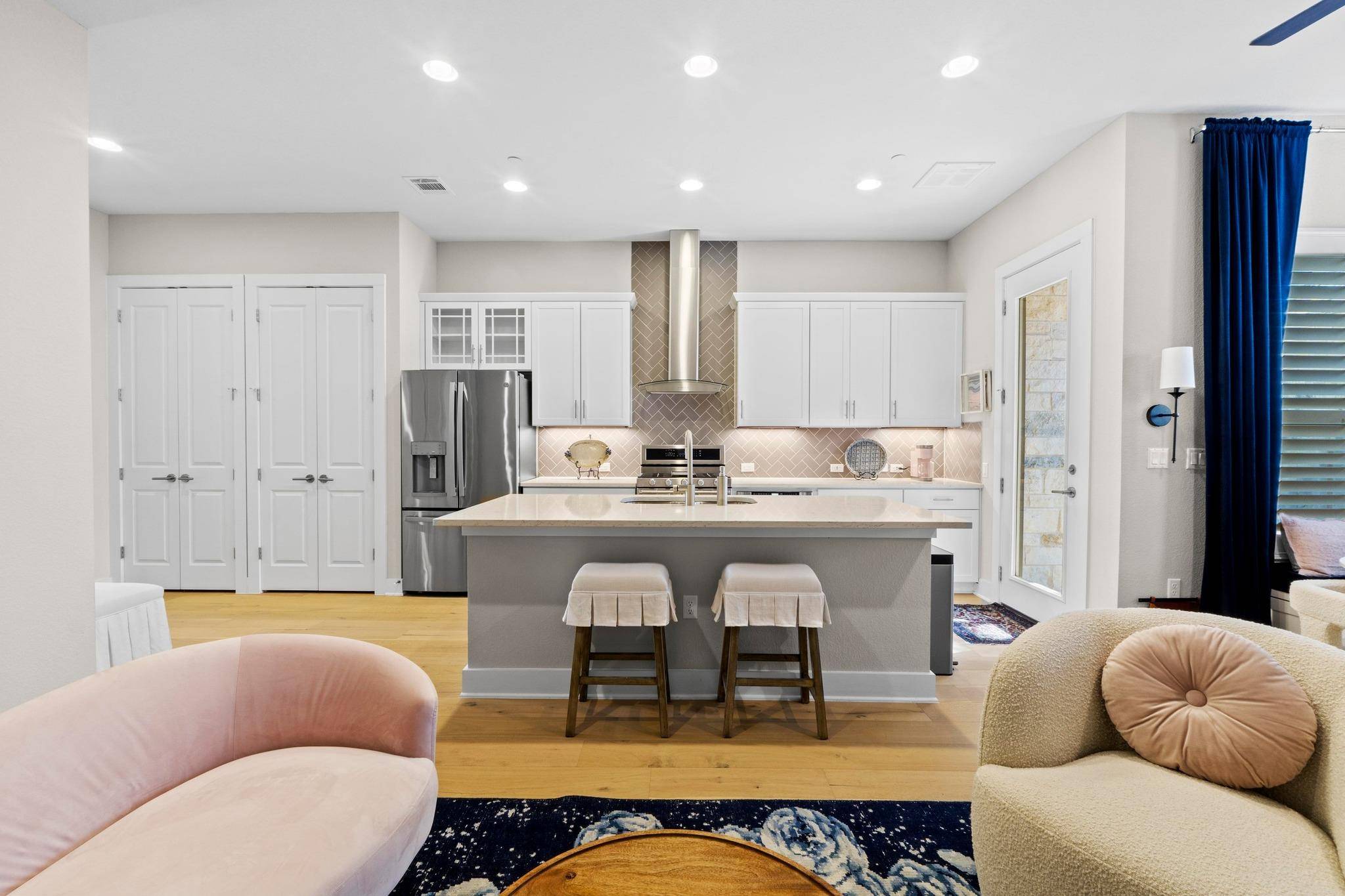 4323 Spicewood Springs RD #6, Austin, TX 78759
