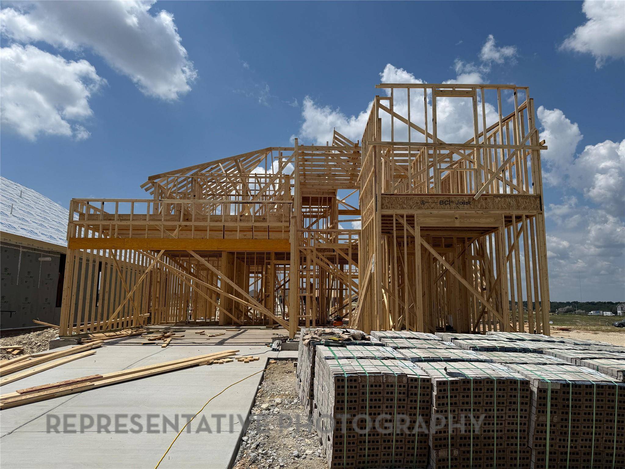 205 Green Brush DR, Liberty Hill, TX 78642