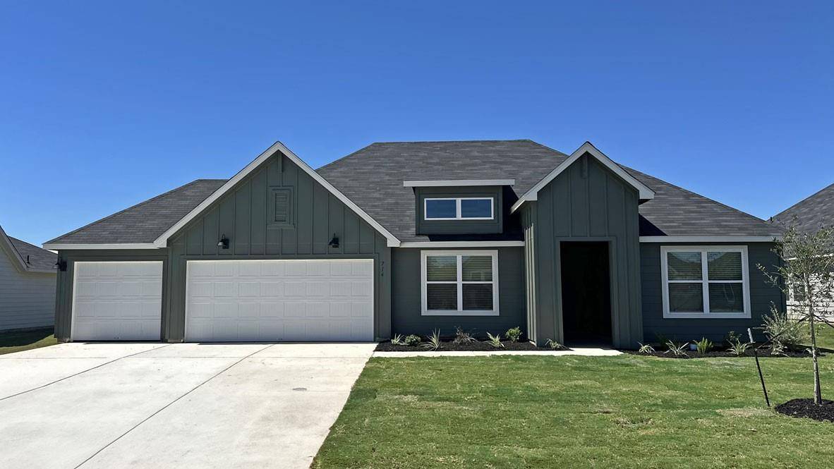 714 GRACE LN, Fredericksburg, TX 78624