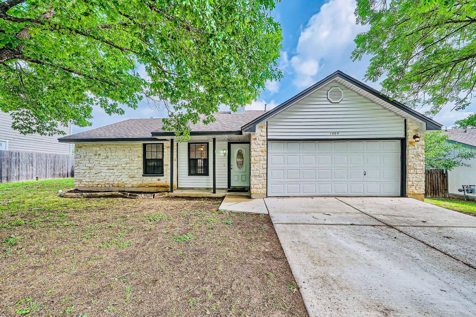 1004 Garden Path DR, Round Rock, TX 78664