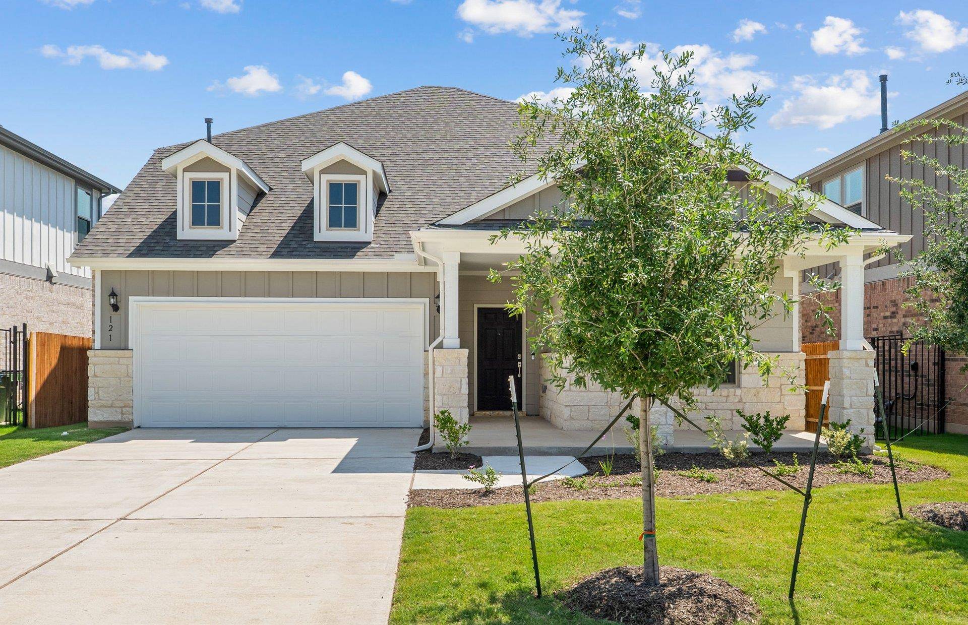 121 Bell Chime DR, Liberty Hill, TX 78642