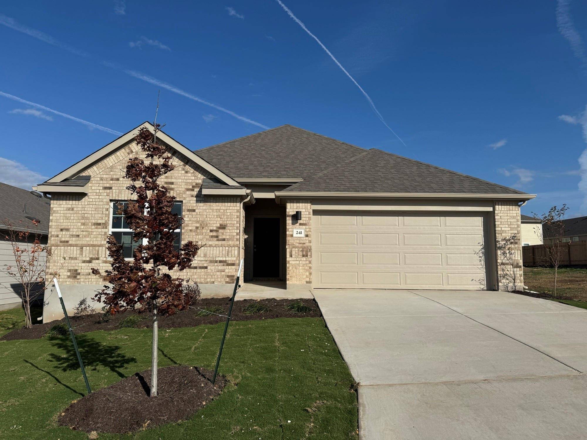 241 Seattle Slew DR, Jarrell, TX 76537