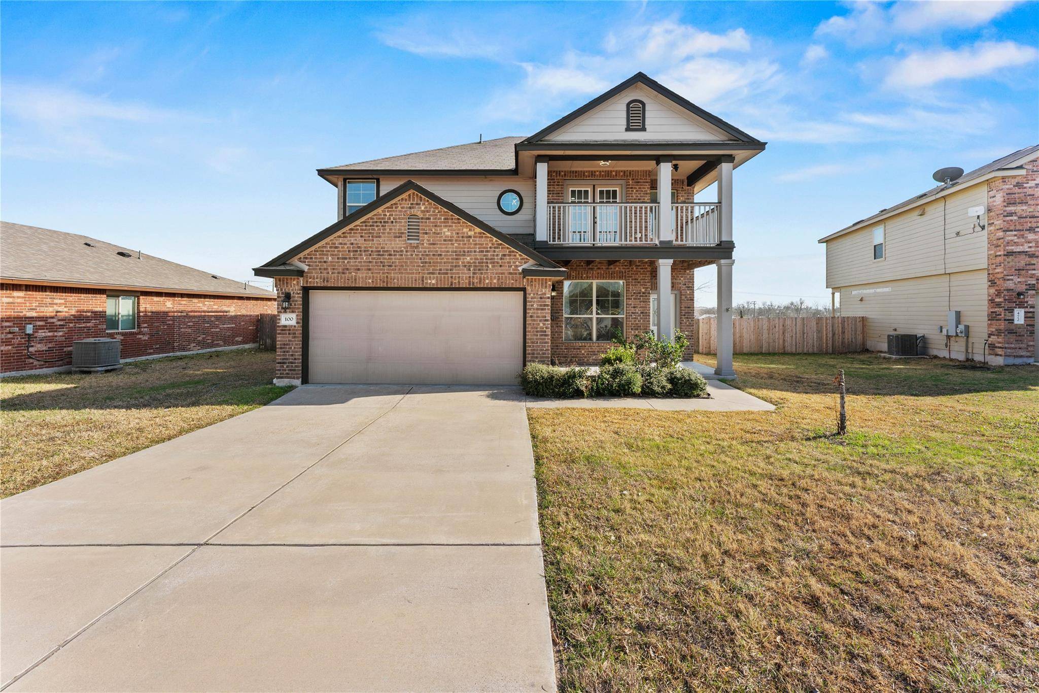100 Serpentine LN, Jarrell, TX 76537