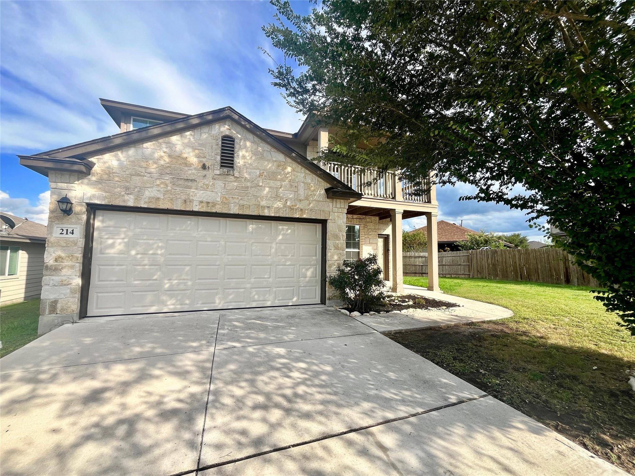 214 Goldenrod DR, San Marcos, TX 78666