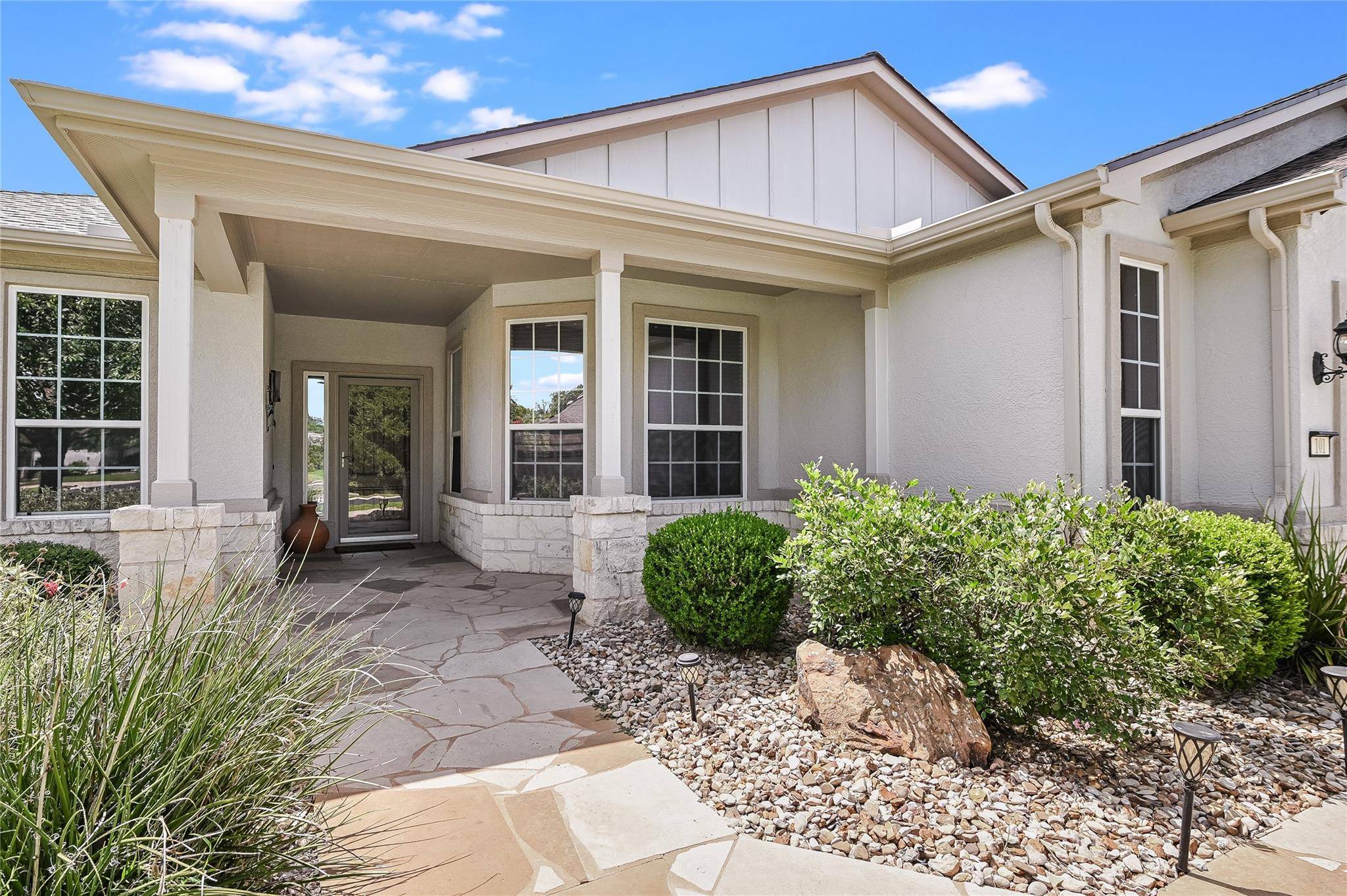 101 Cibolo Creek DR, Georgetown, TX 78633