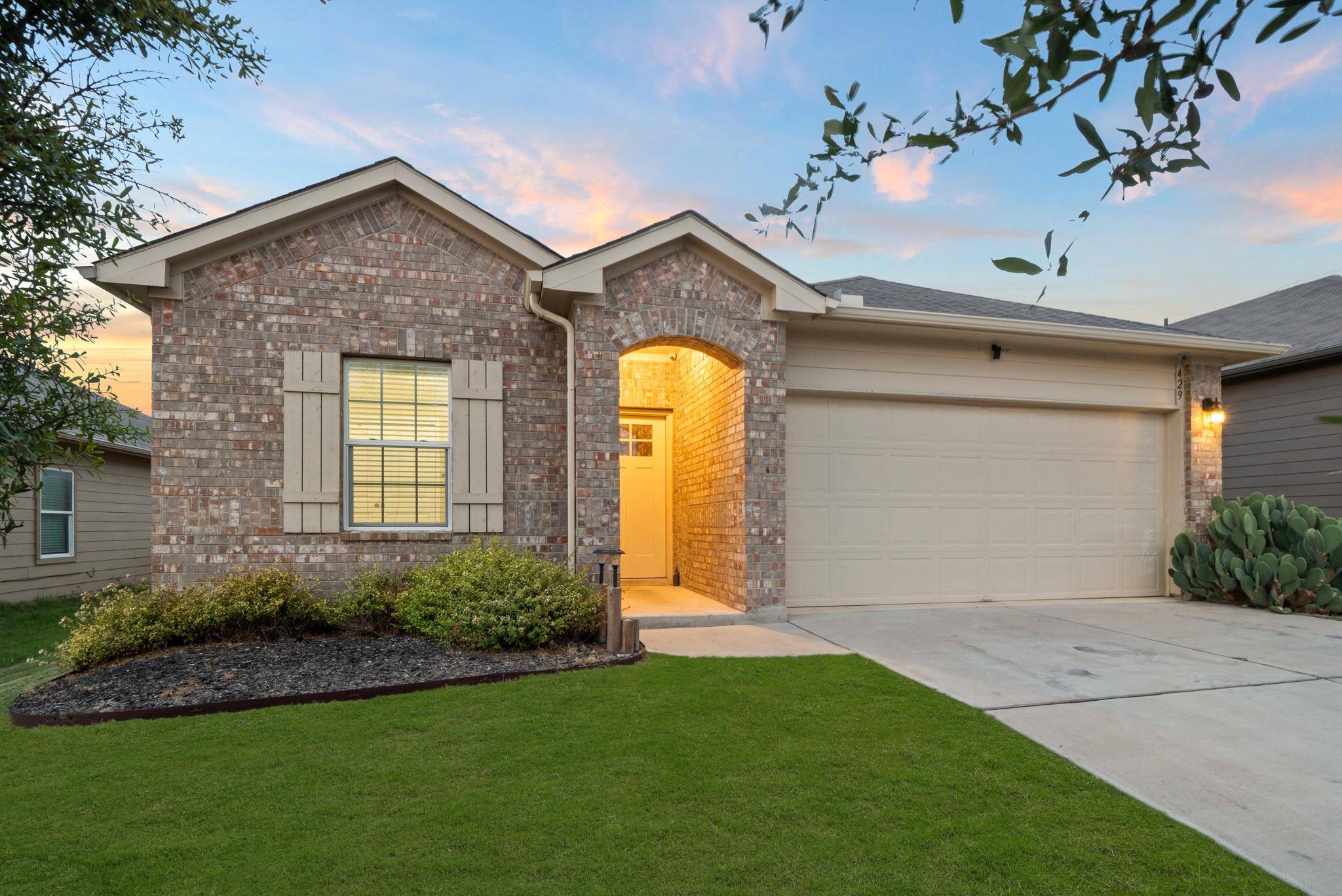 429 Galway Bay LN, Georgetown, TX 78626