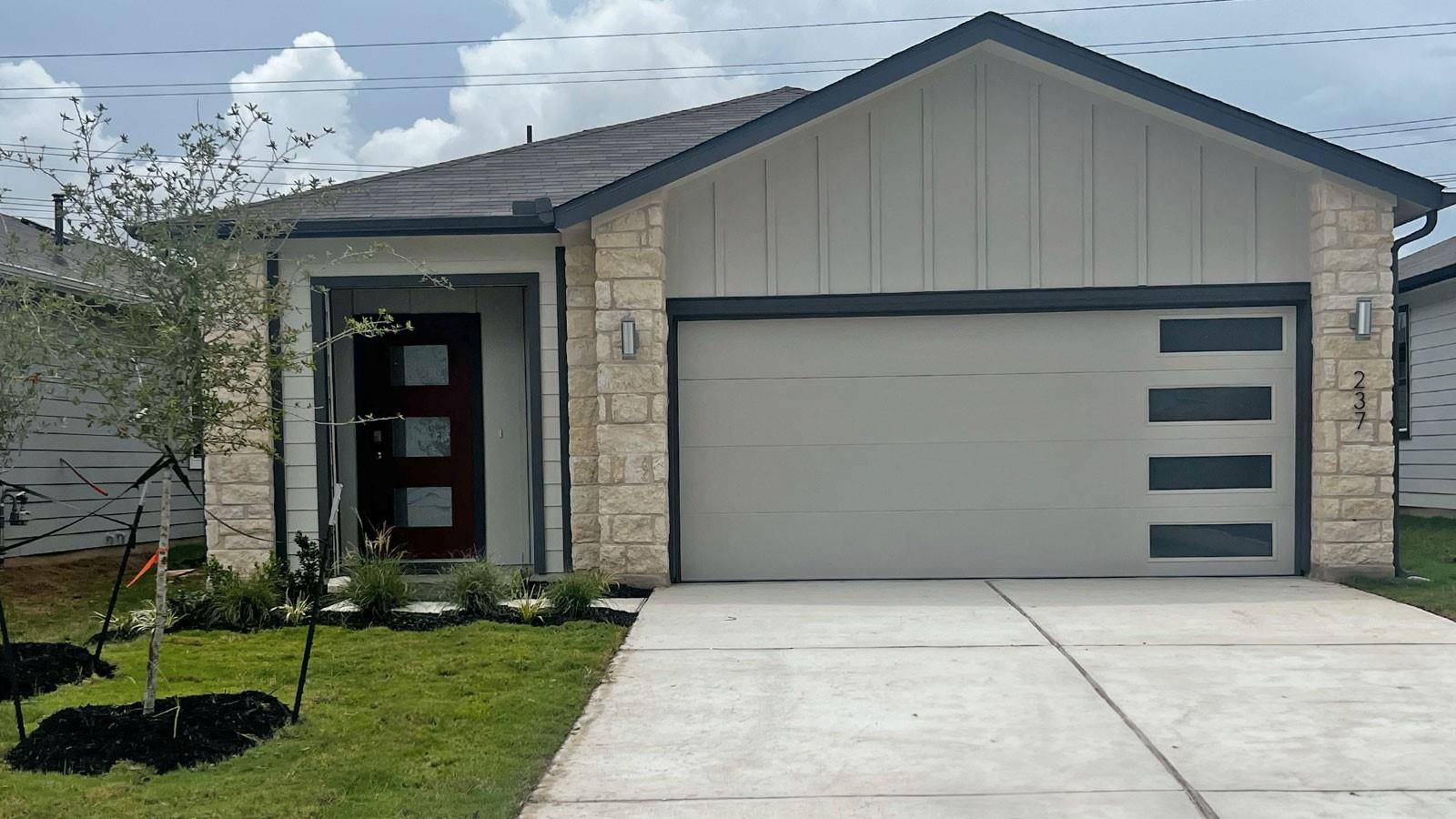 237 ASHFORD ST, San Marcos, TX 78666