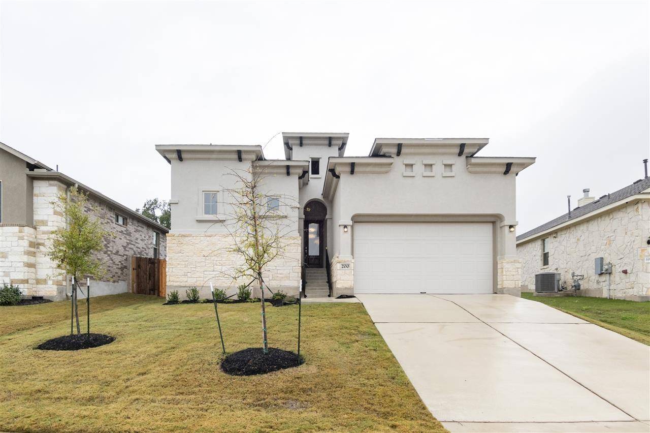 200 Castlefields ST, Hutto, TX 78634