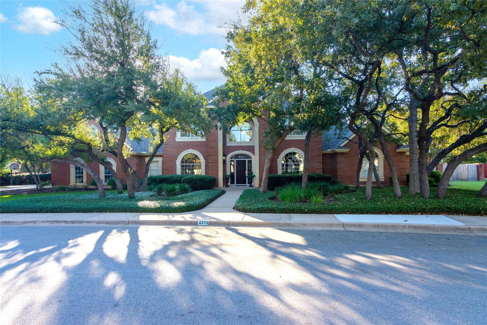 2315 Woodway, Round Rock, TX 78681