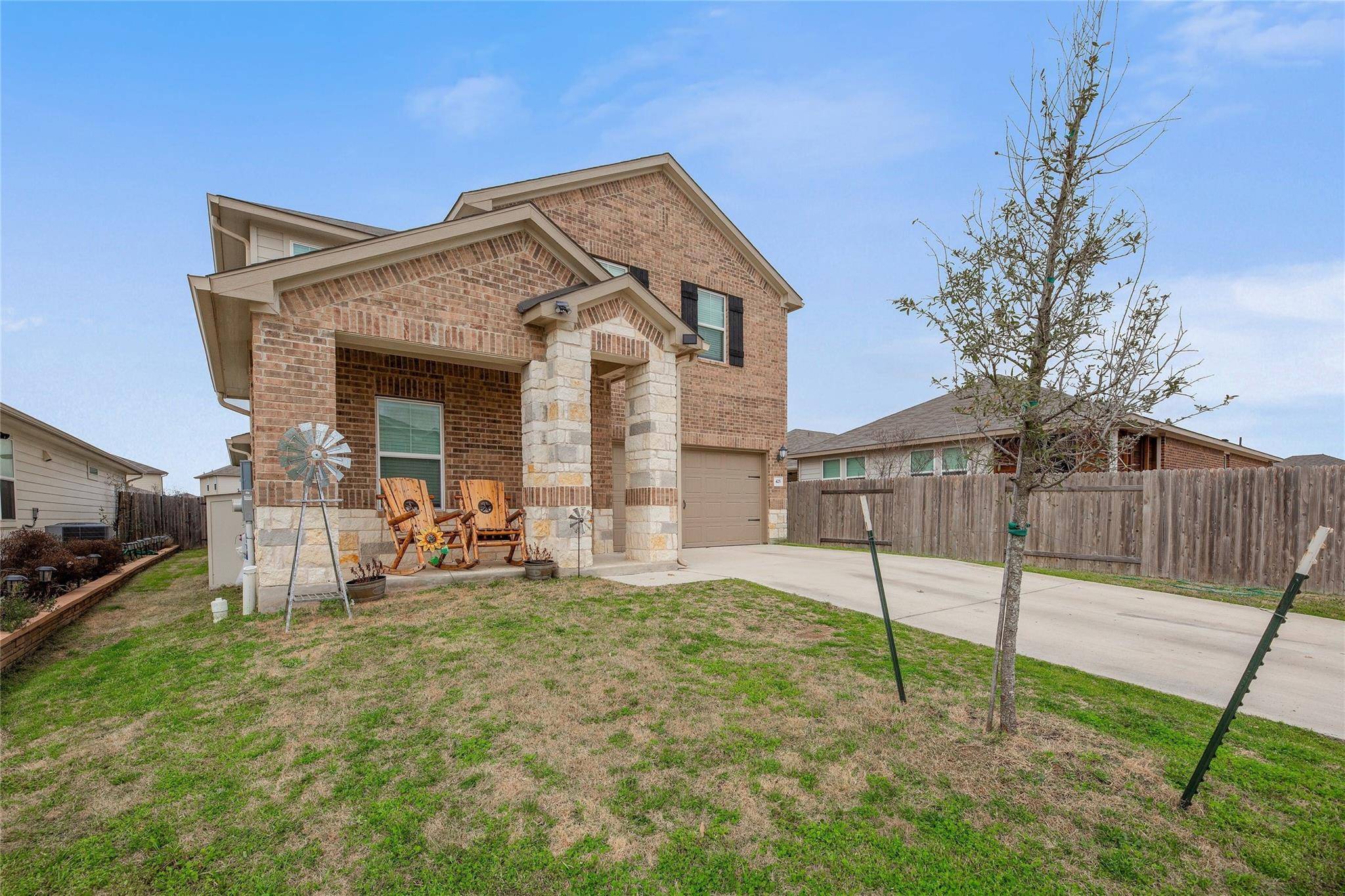425 Autumn Leaf RD, Hutto, TX 78634