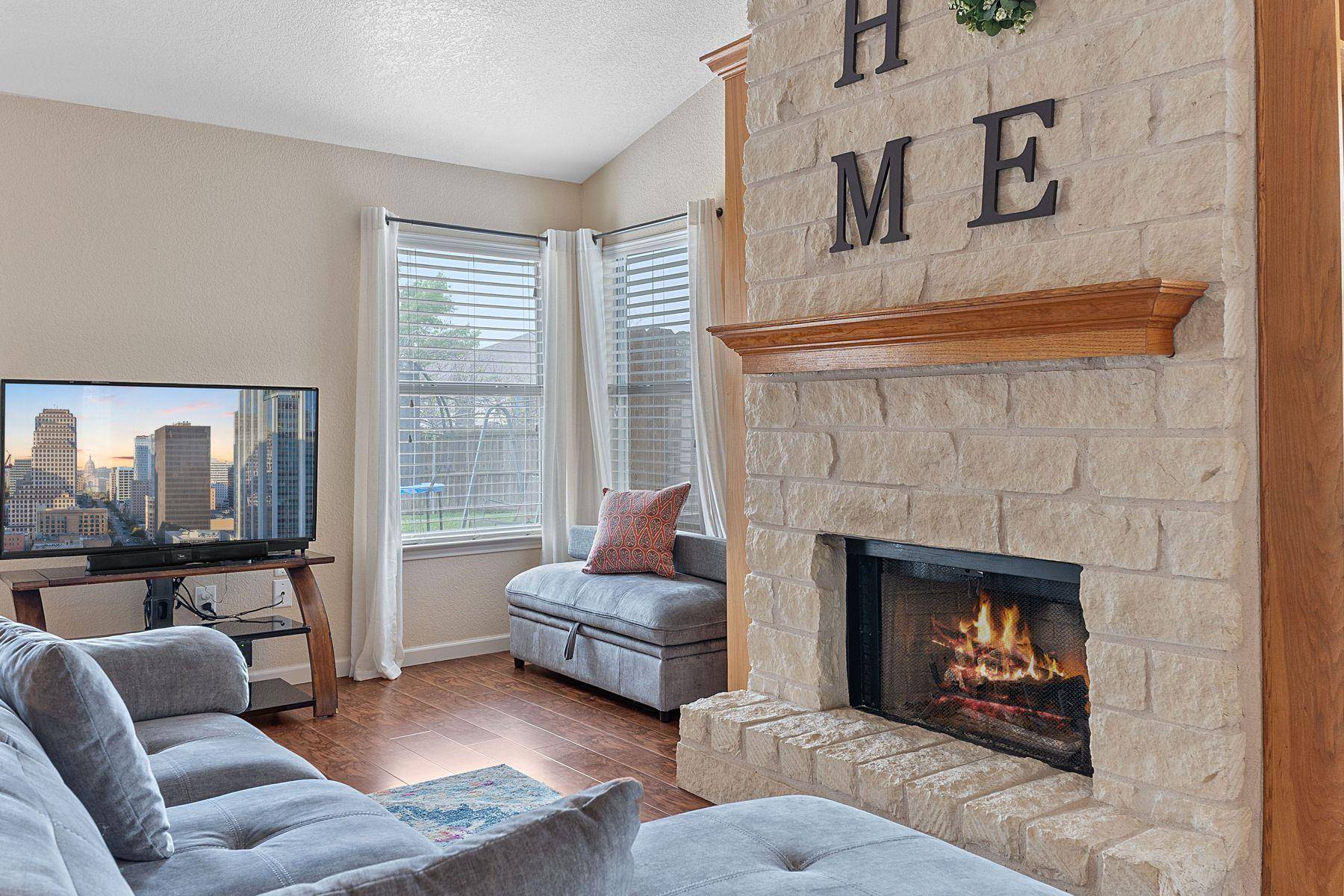 198 Prairie Springs LOOP, Georgetown, TX 78626