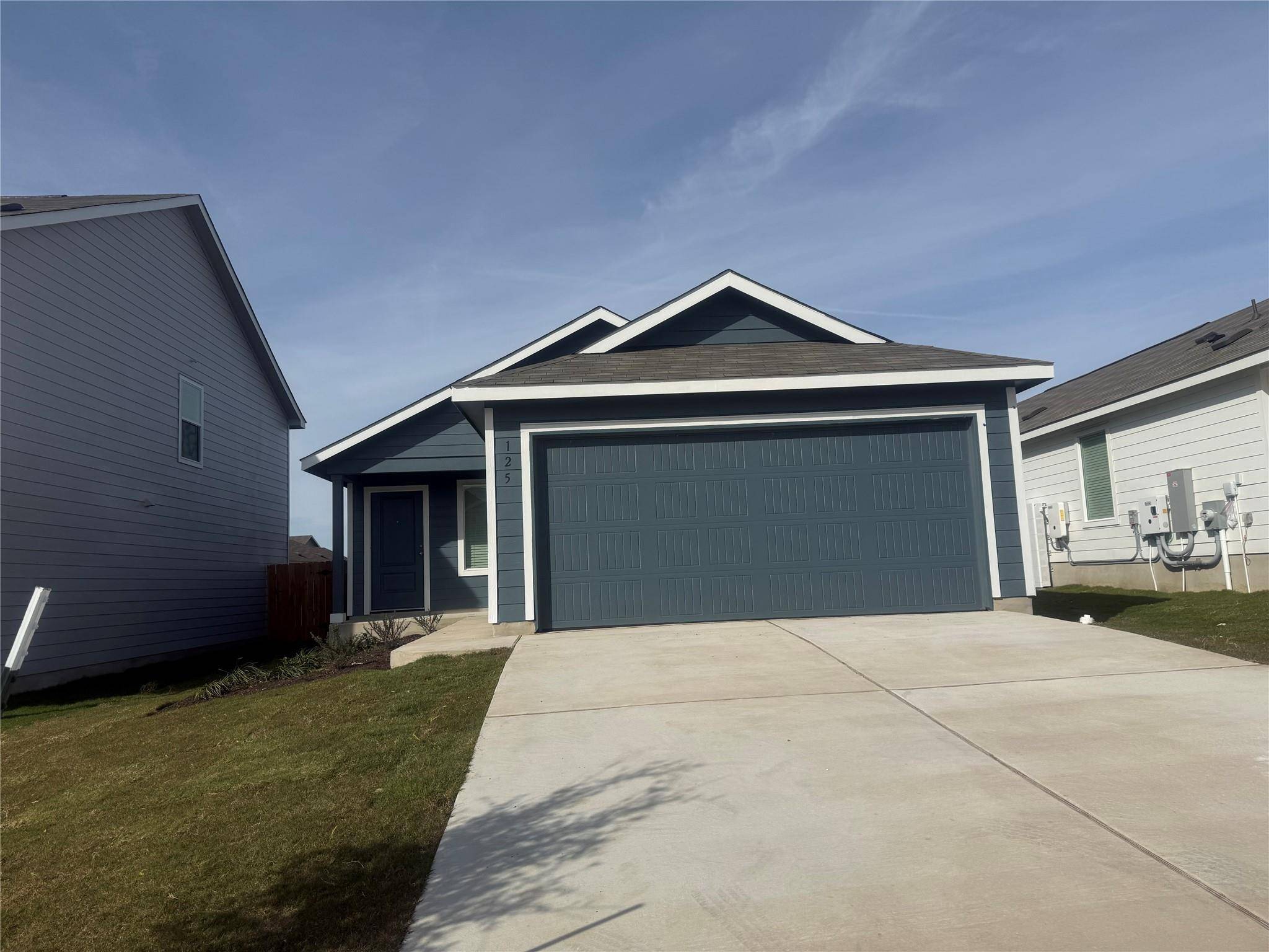 125 Louisa LN, Jarrell, TX 76537