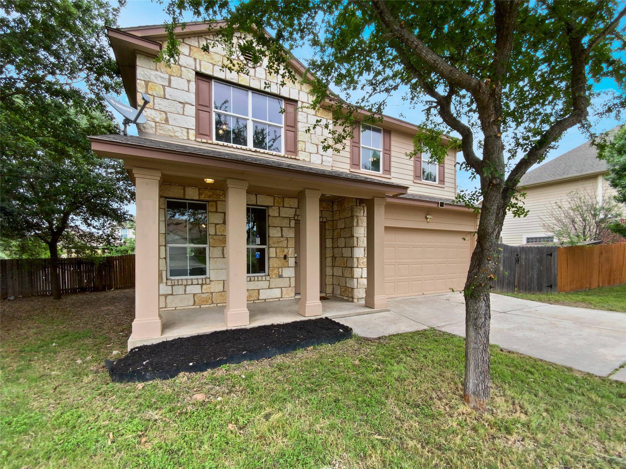 418 Verano CIR, Kyle, TX 78640