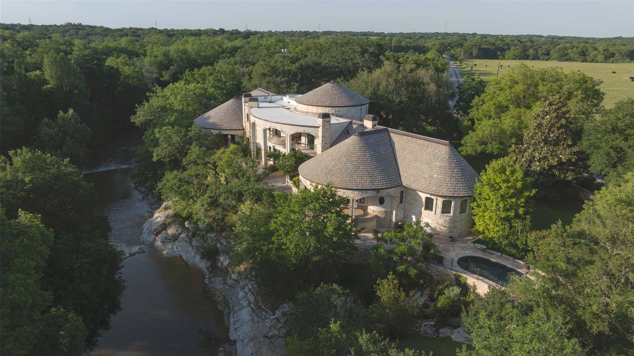 8536 Armstrong RD, Belton, TX 76513
