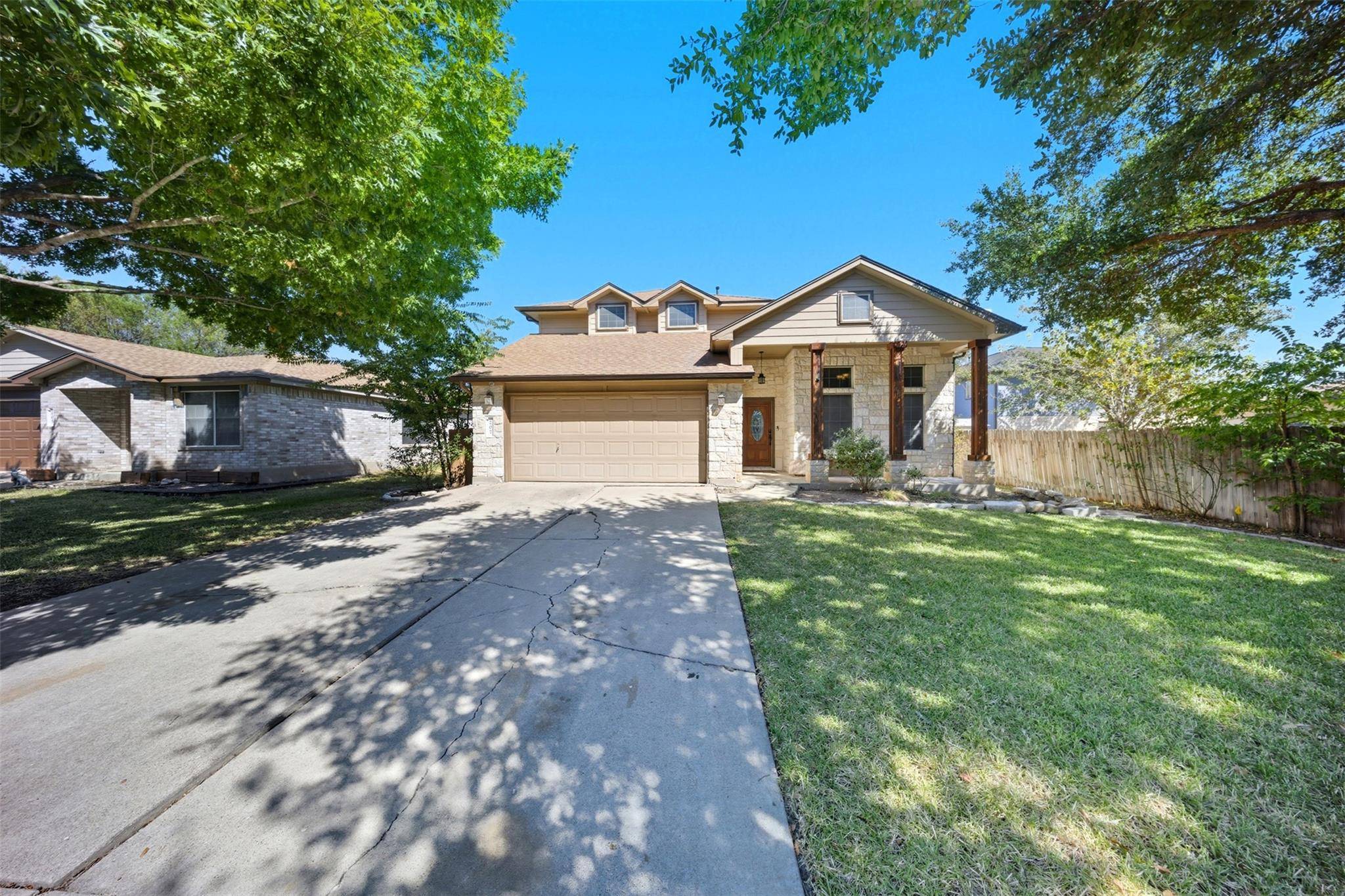 207 Janis Mae DR, Hutto, TX 78634