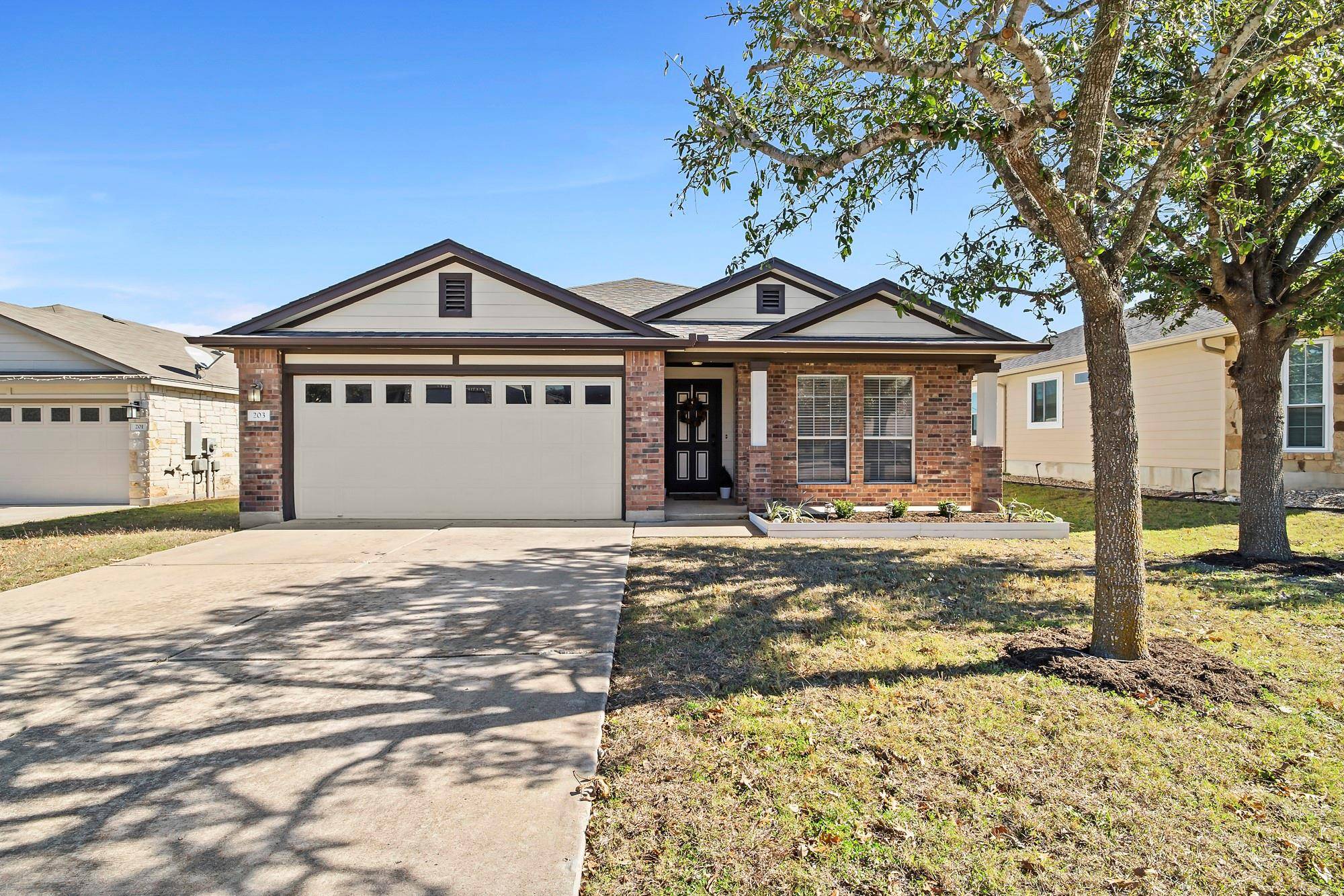 203 Baldwin ST, Hutto, TX 78634