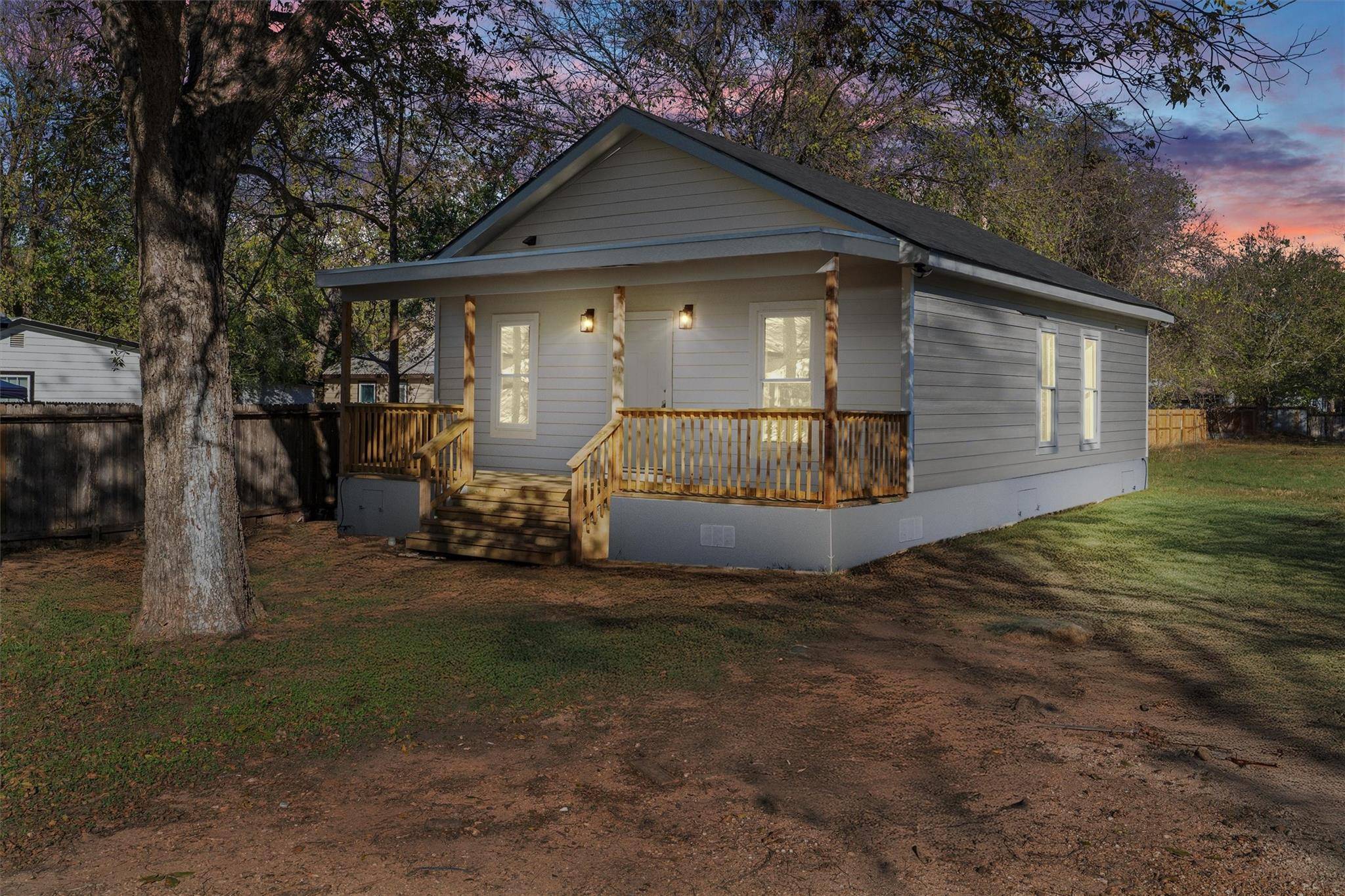 2003 Jefferson ST, Bastrop, TX 78602