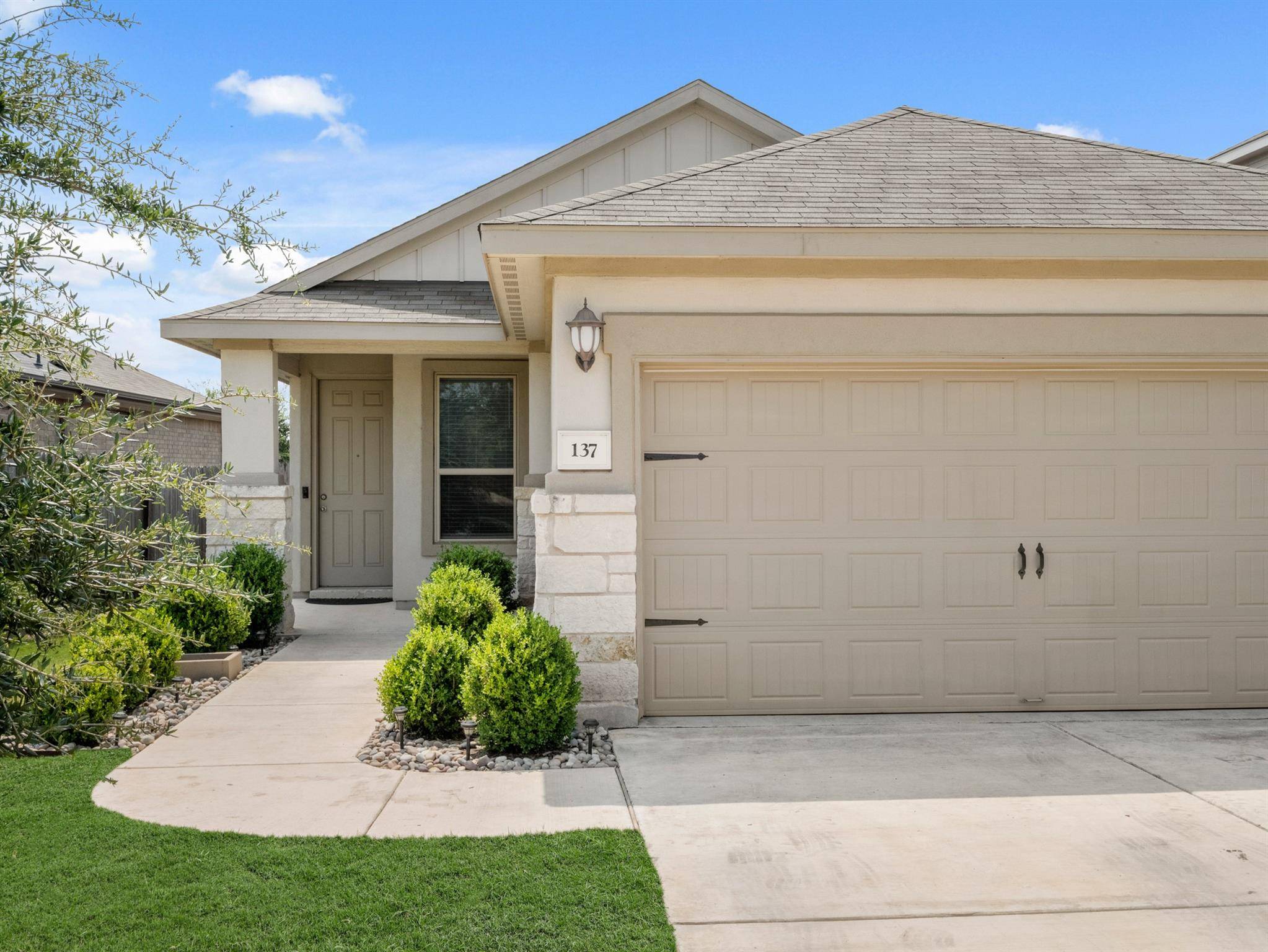 137 McFarland ST, Georgetown, TX 78628