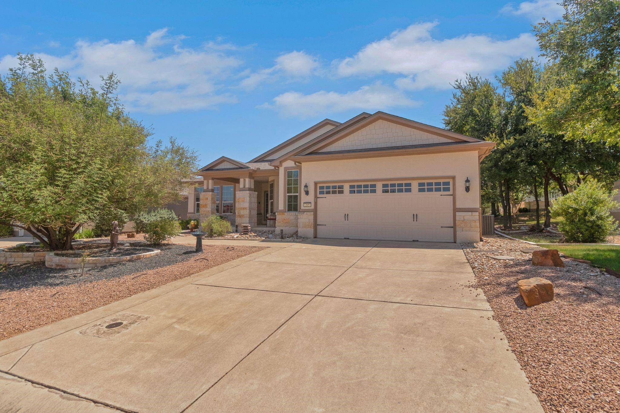 205 Pipe Creek LN, Georgetown, TX 78633