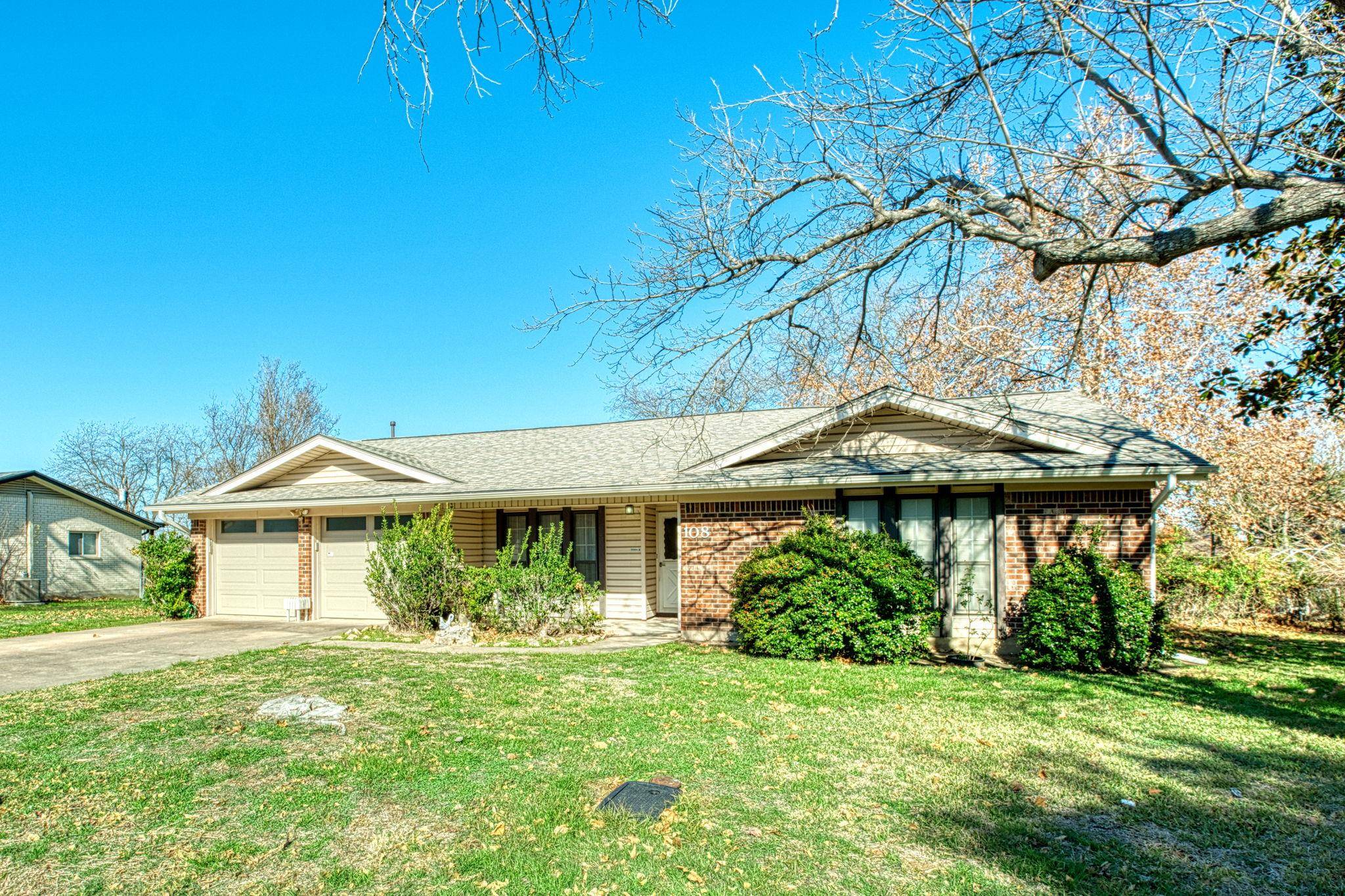 108 Fairlane DR, Round Rock, TX 78664