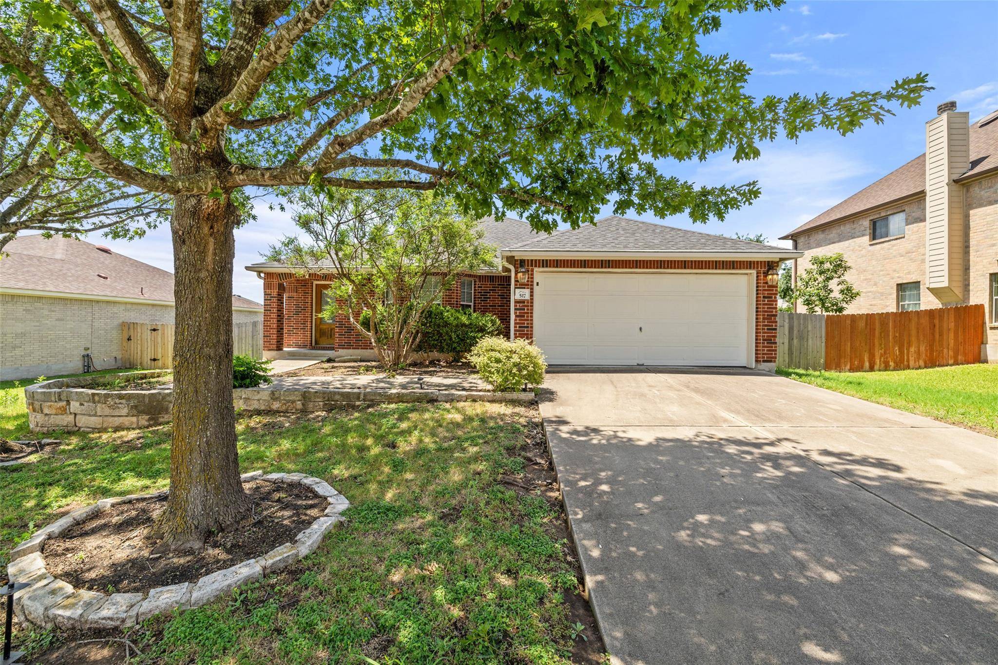 517 Castebar DR, Round Rock, TX 78664