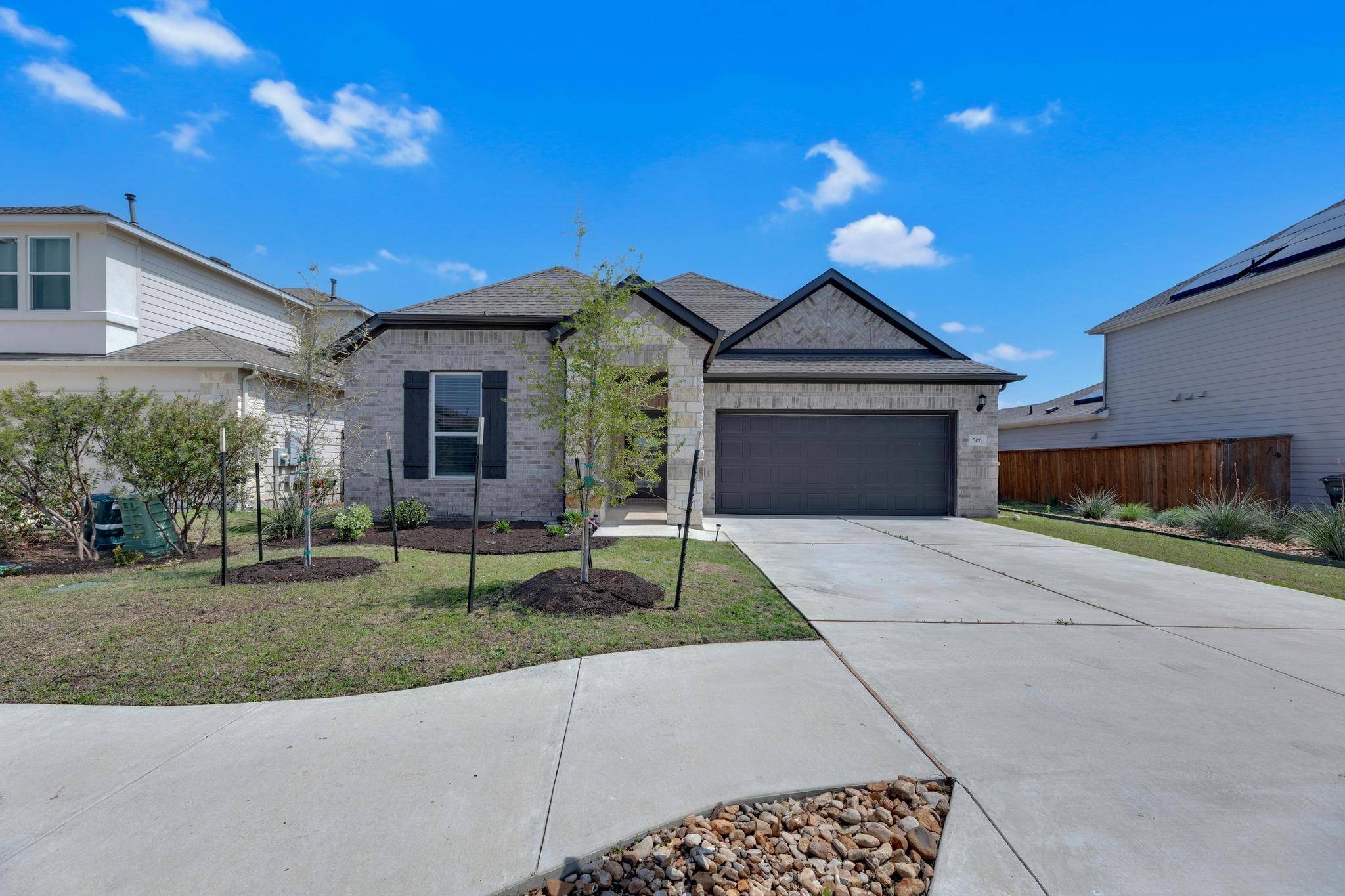 506 Stinchcomb RD, Hutto, TX 78634