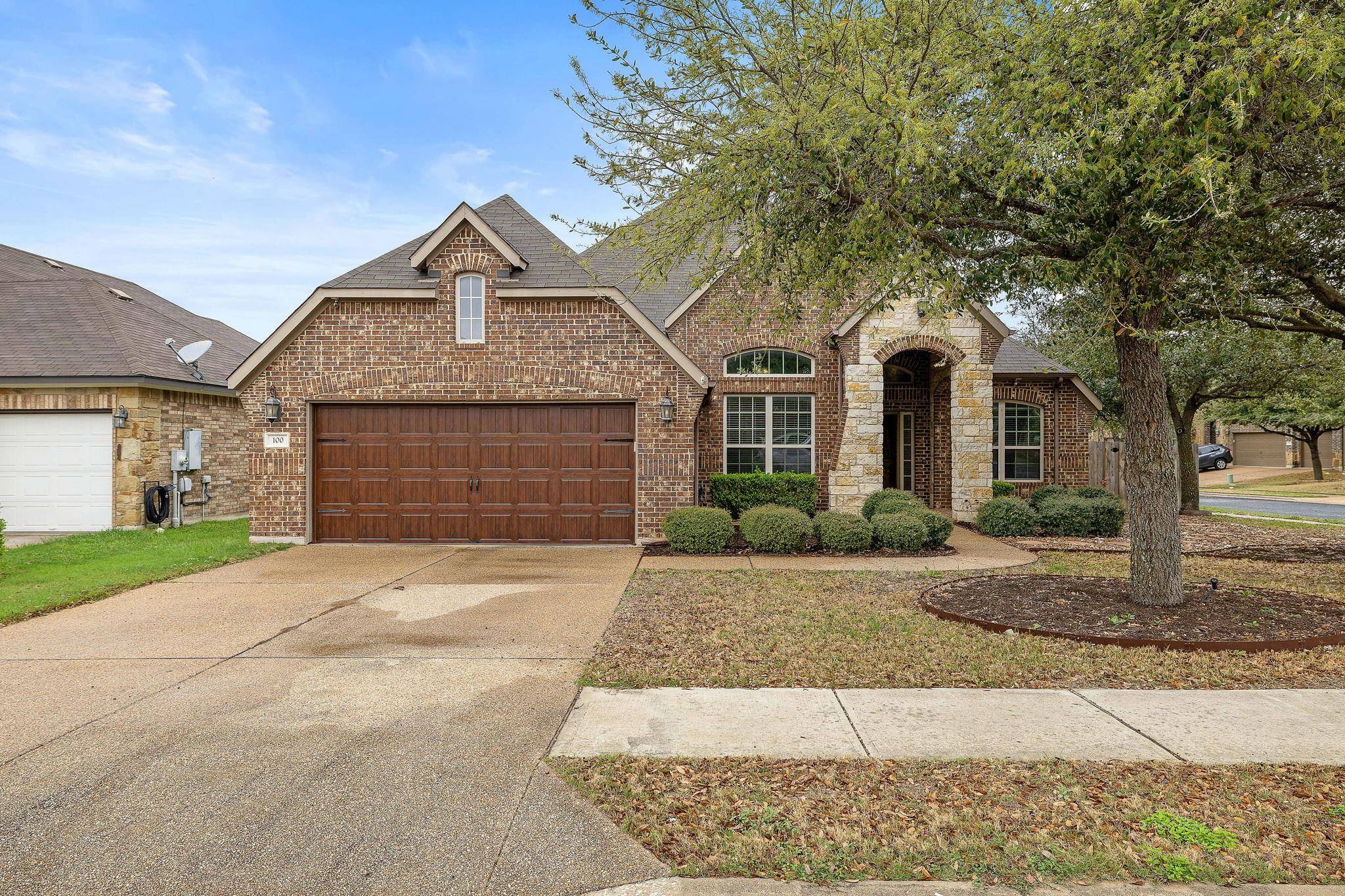 100 Rhinestone CV, Liberty Hill, TX 78642