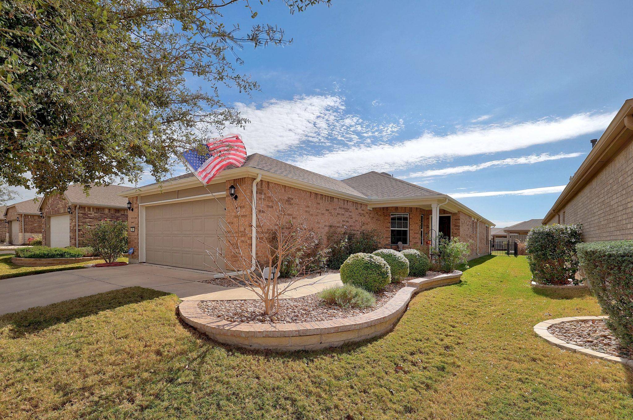504 Hereford LN, Georgetown, TX 78633