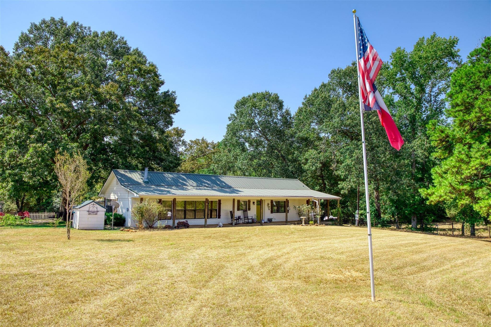 3155 An County Rd 118, Elkhart, TX 75839