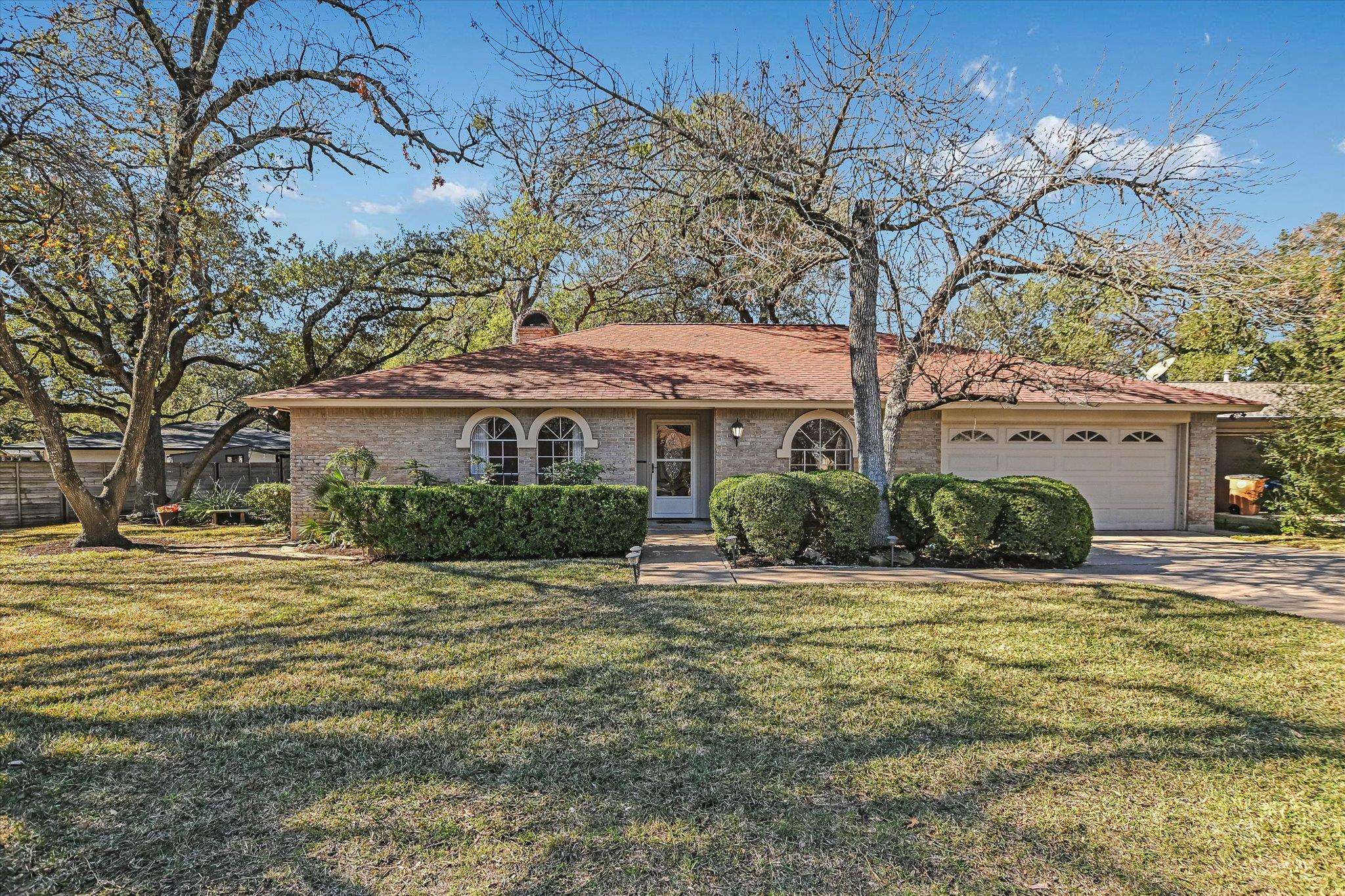 8900 Currywood DR, Austin, TX 78759