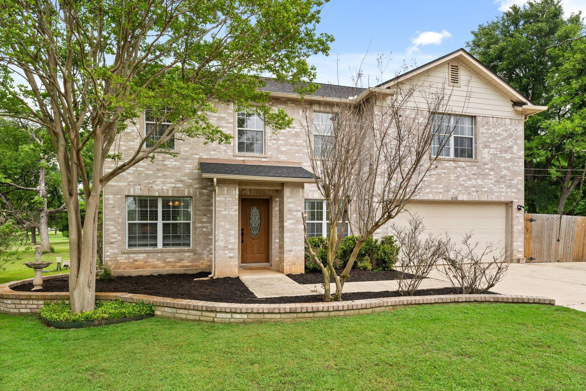 418 Bella Vista CIR, Kyle, TX 78640