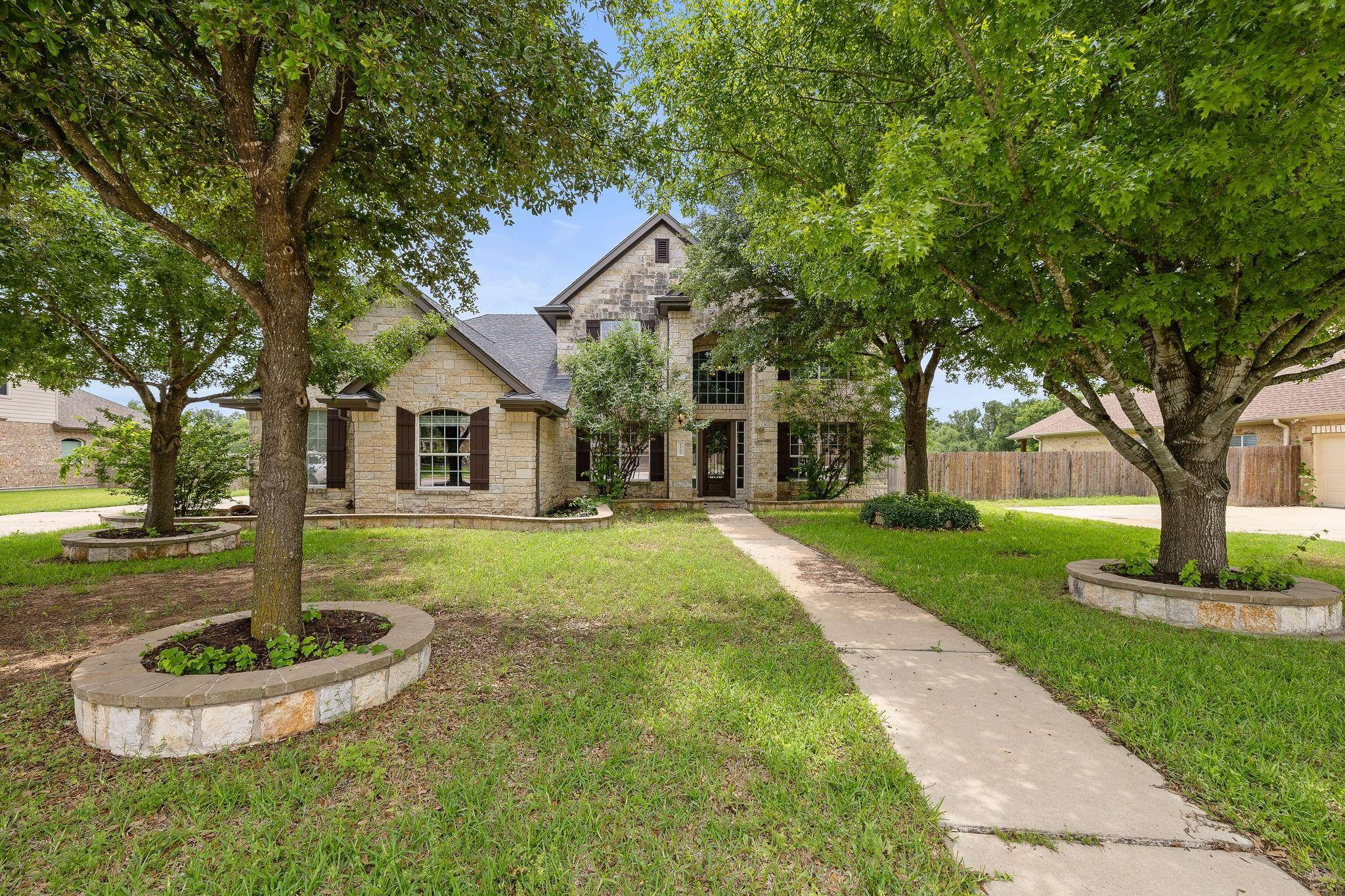 1105 Enclave WAY, Hutto, TX 78634
